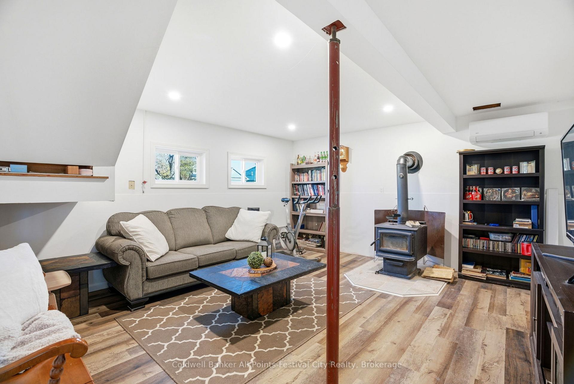 Photo 27 of 306 Lakeside Drive, Goderich, Goderich (Town) — HOMEH