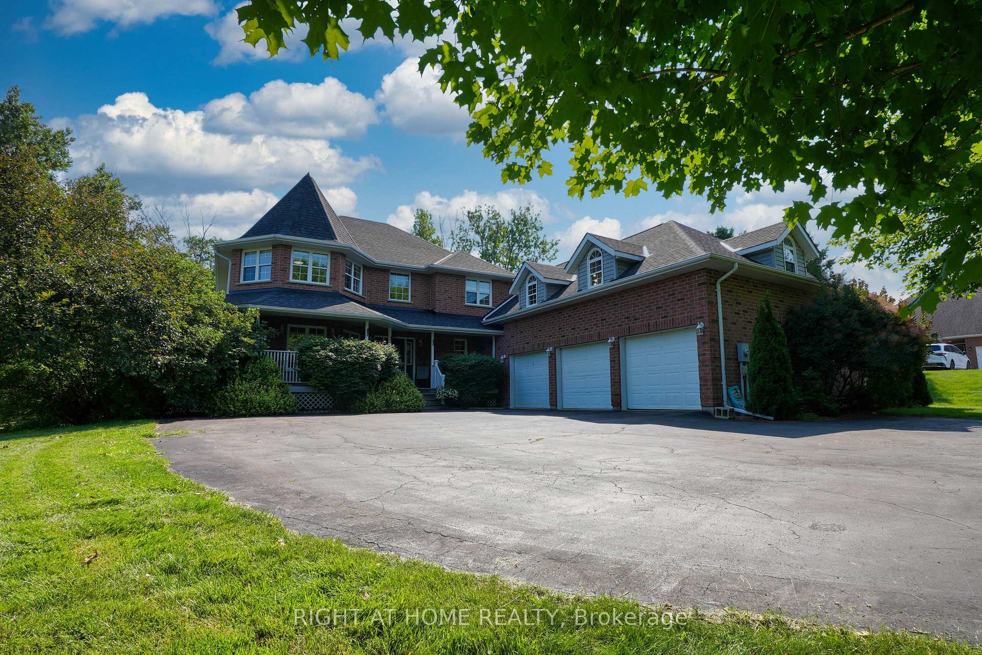 Photo 1 of 11 Trainor Court, King, Rural King — HOMEH