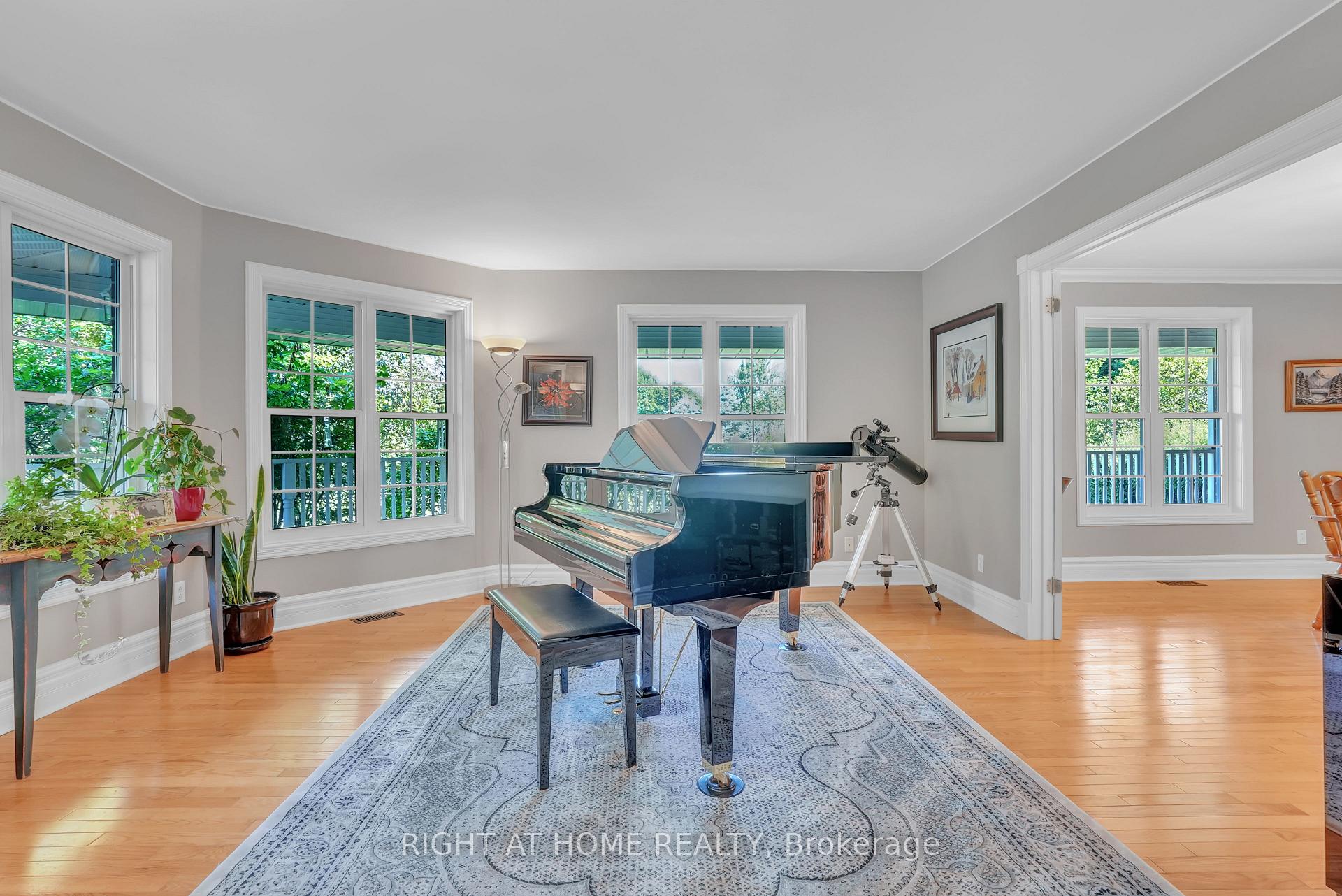 Photo 10 of 11 Trainor Court, King, Rural King — HOMEH