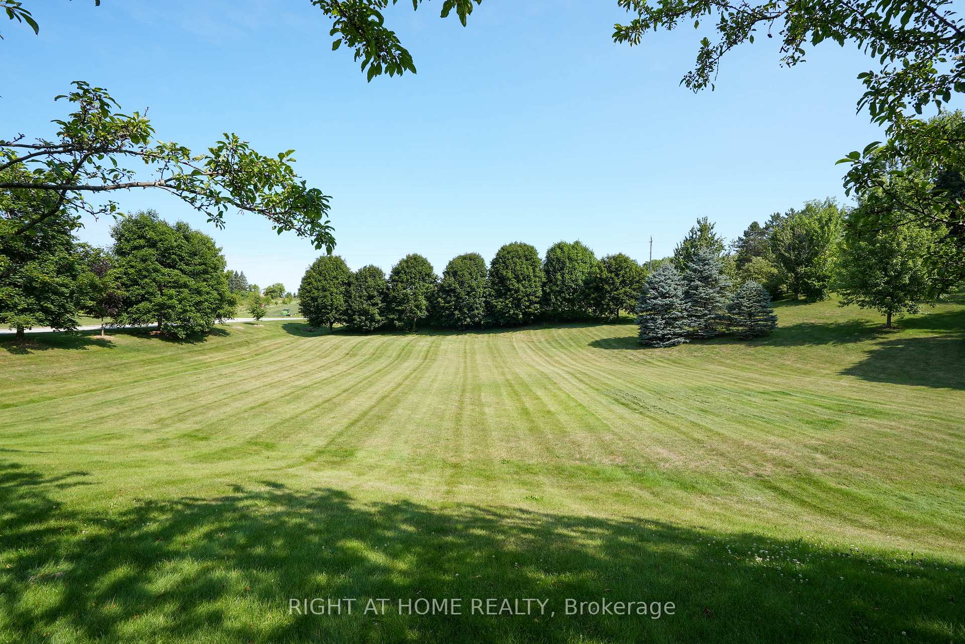 Photo 33 of 11 Trainor Court, King, Rural King — HOMEH