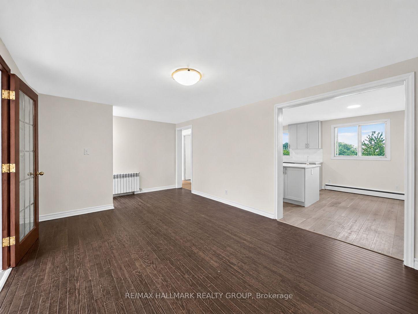 Photo 8 of 295 Amiens Street, Ottawa, Bilberry Creek/Queenswood Heights — HOMEH