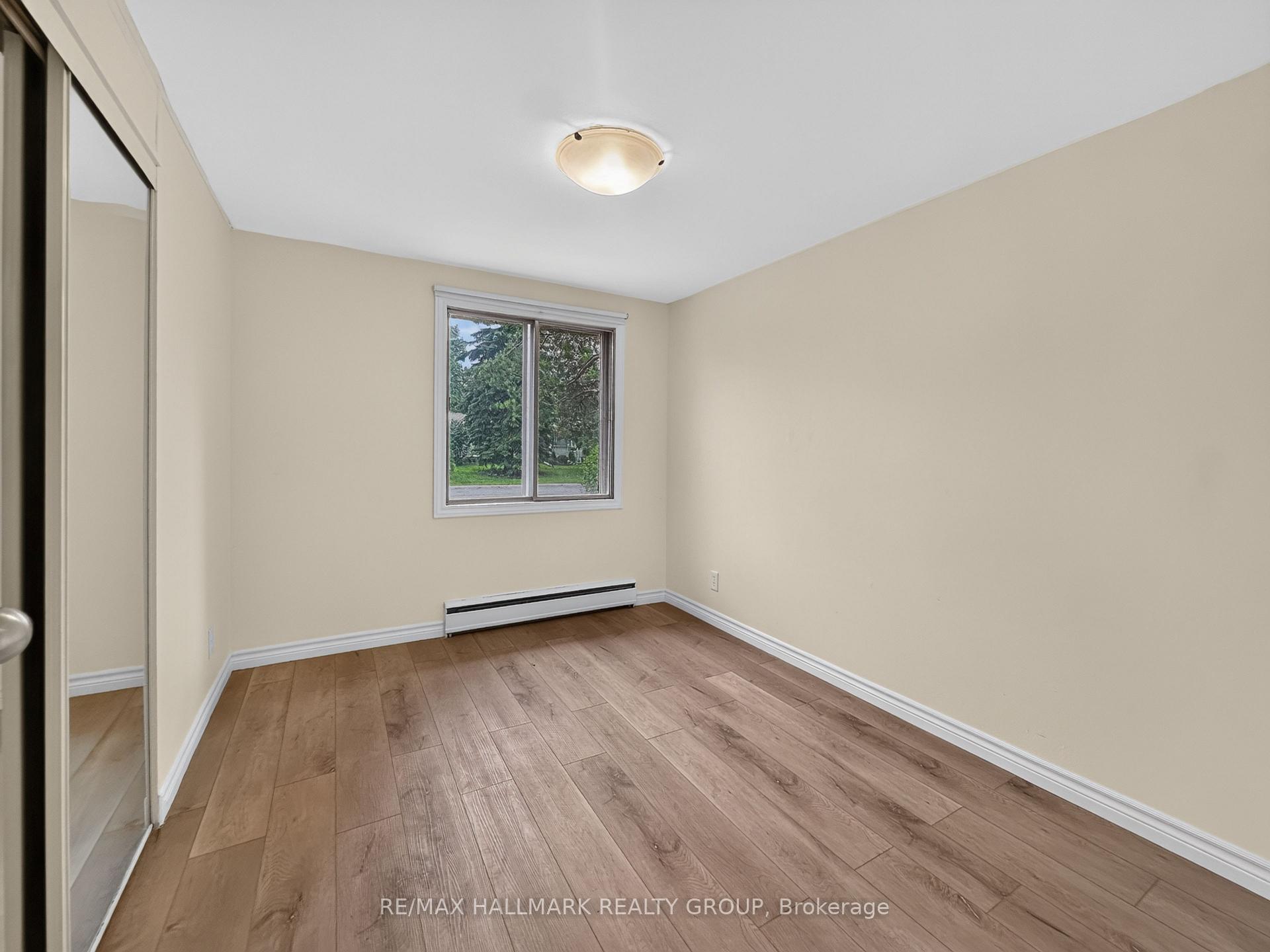 Photo 20 of 295 Amiens Street, Ottawa, Bilberry Creek/Queenswood Heights — HOMEH