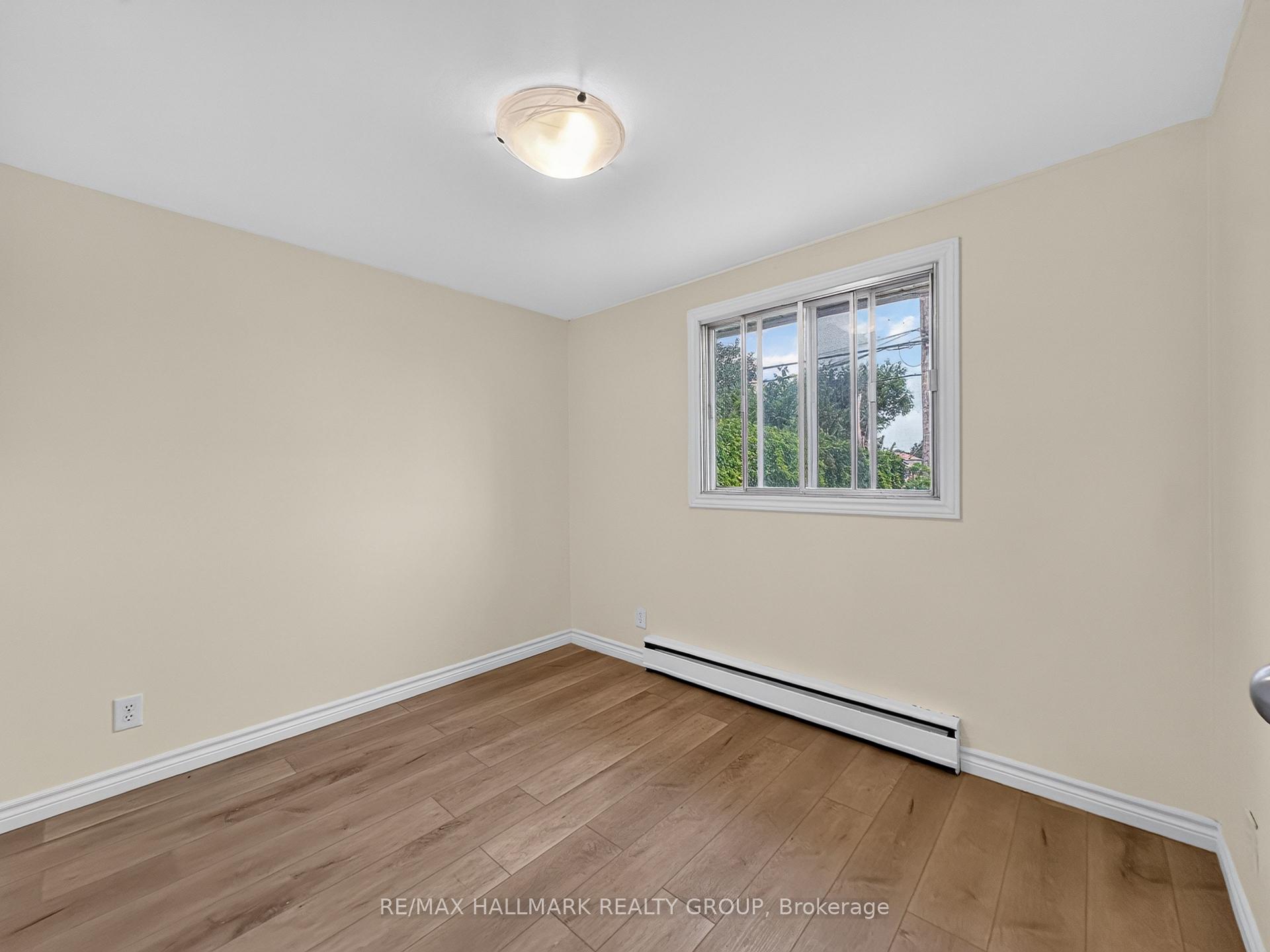 Photo 24 of 295 Amiens Street, Ottawa, Bilberry Creek/Queenswood Heights — HOMEH