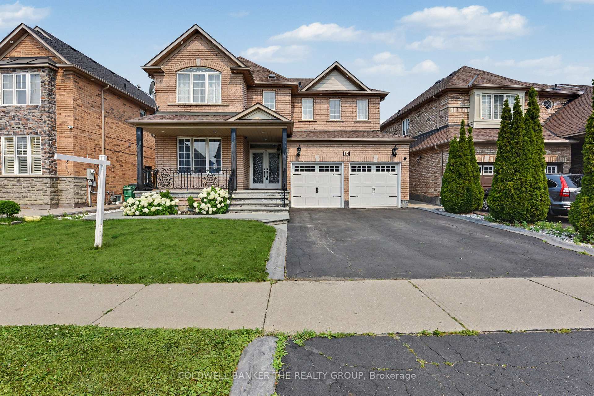 Photo 2 of 14 Bramtrail Gate, Brampton, Northwest Sandalwood Parkway — HOMEH