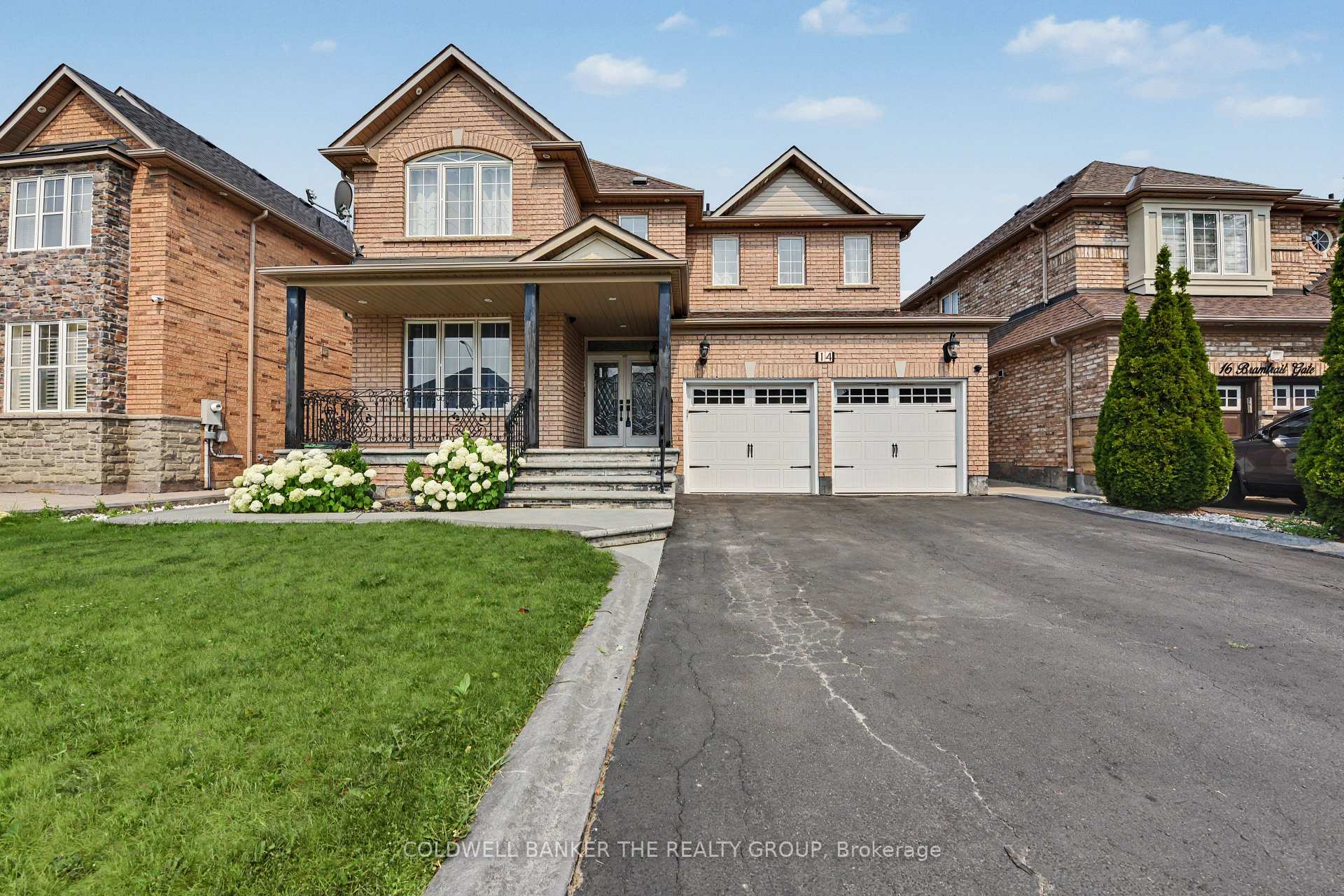 Photo 4 of 14 Bramtrail Gate, Brampton, Northwest Sandalwood Parkway — HOMEH