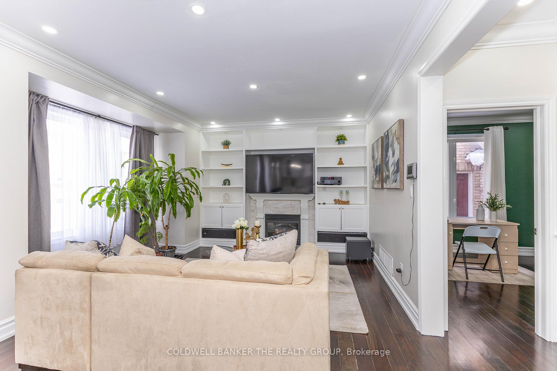 Photo 18 of 14 Bramtrail Gate, Brampton, Northwest Sandalwood Parkway — HOMEH