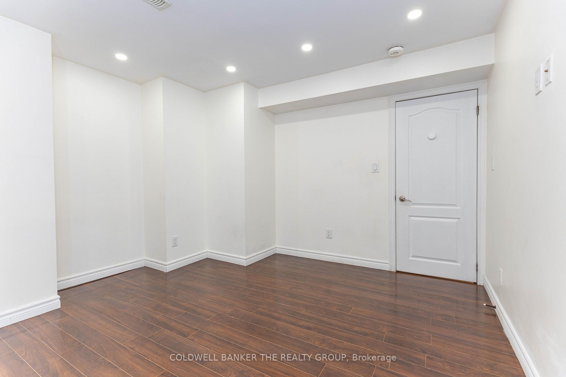 Photo 41 of 14 Bramtrail Gate, Brampton, Northwest Sandalwood Parkway — HOMEH