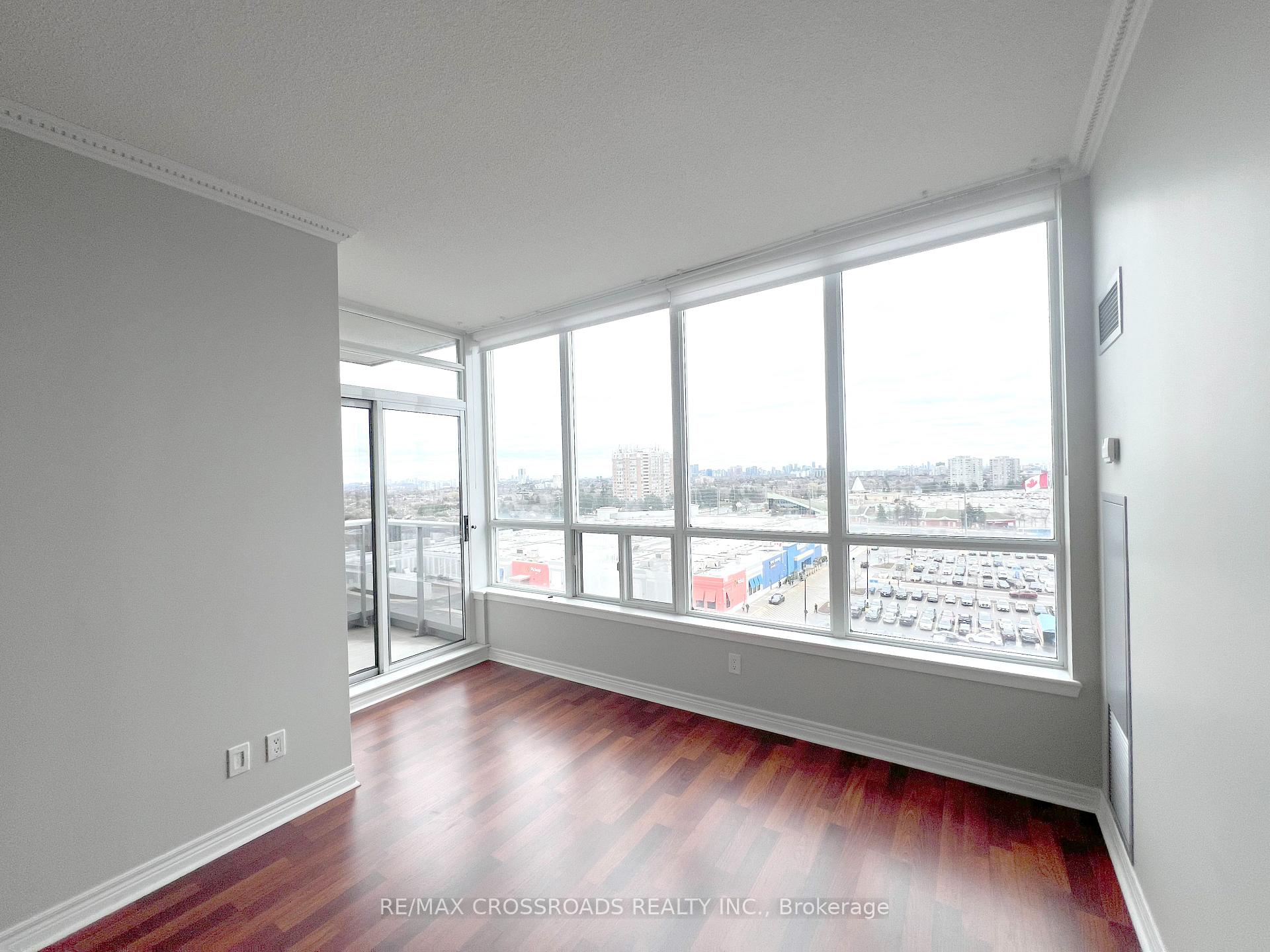 Photo 6 of Unit 1004, 15 North Park Road, Vaughan, Beverley Glen — HOMEH