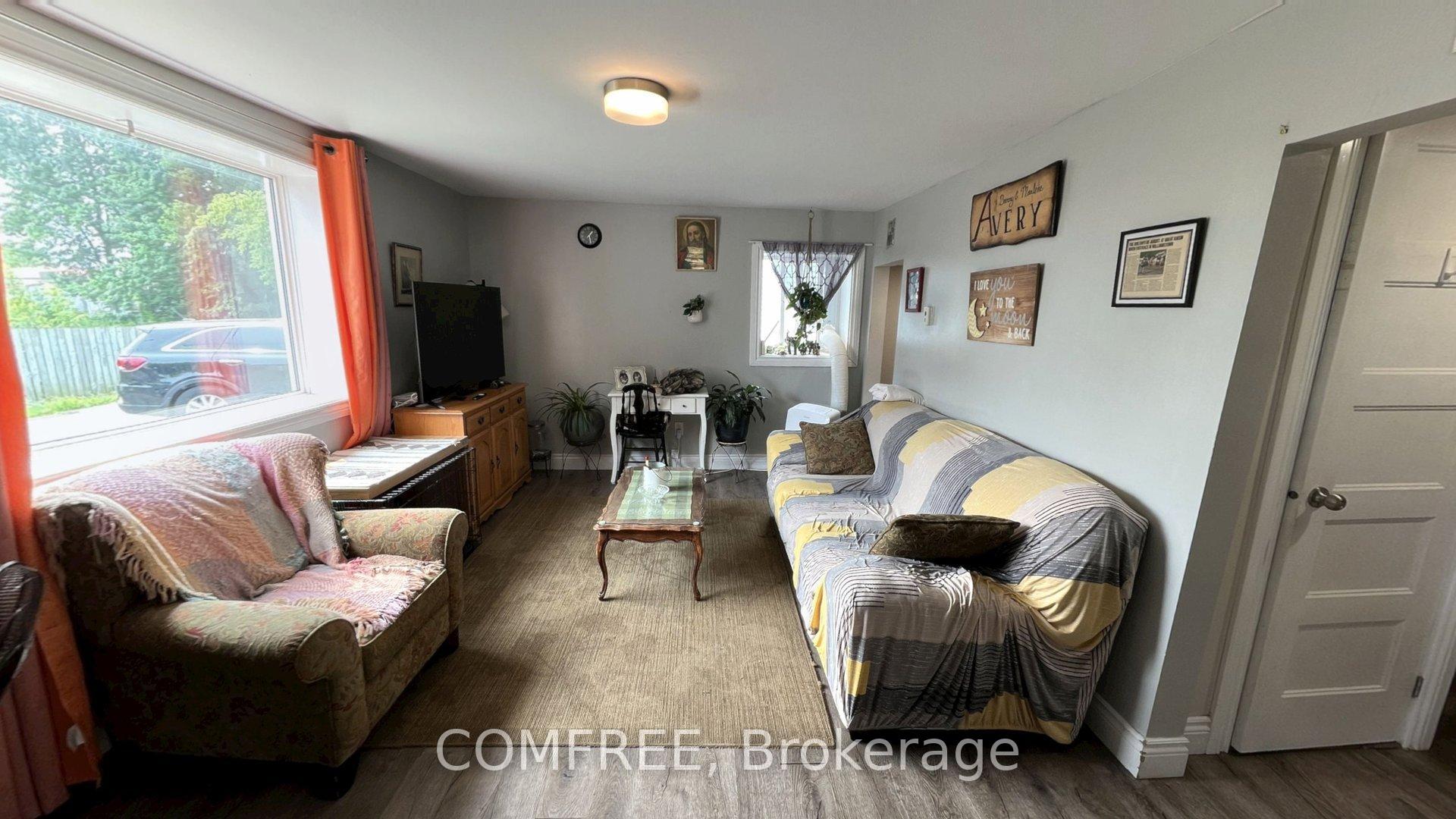 Photo 2 of 21 Monroe Avenue, Cornwall, Cornwall — HOMEH