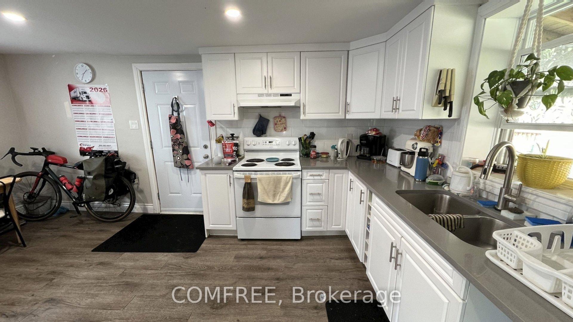 Photo 4 of 21 Monroe Avenue, Cornwall, Cornwall — HOMEH