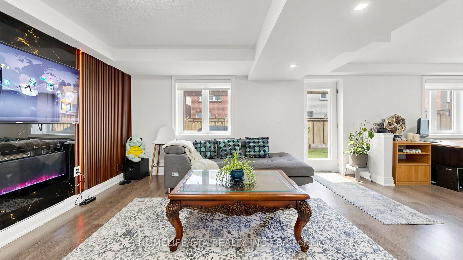 Photo 24 of 1067 Purus Path, Pickering, Rural Pickering — HOMEH