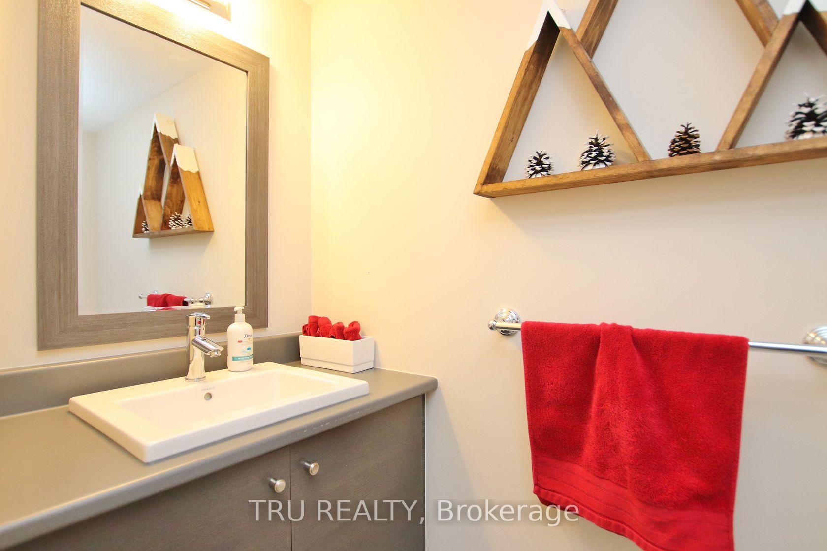 Photo 5 of 304 Malmo Private, Ottawa, Riverside South/Gloucester Glen — HOMEH
