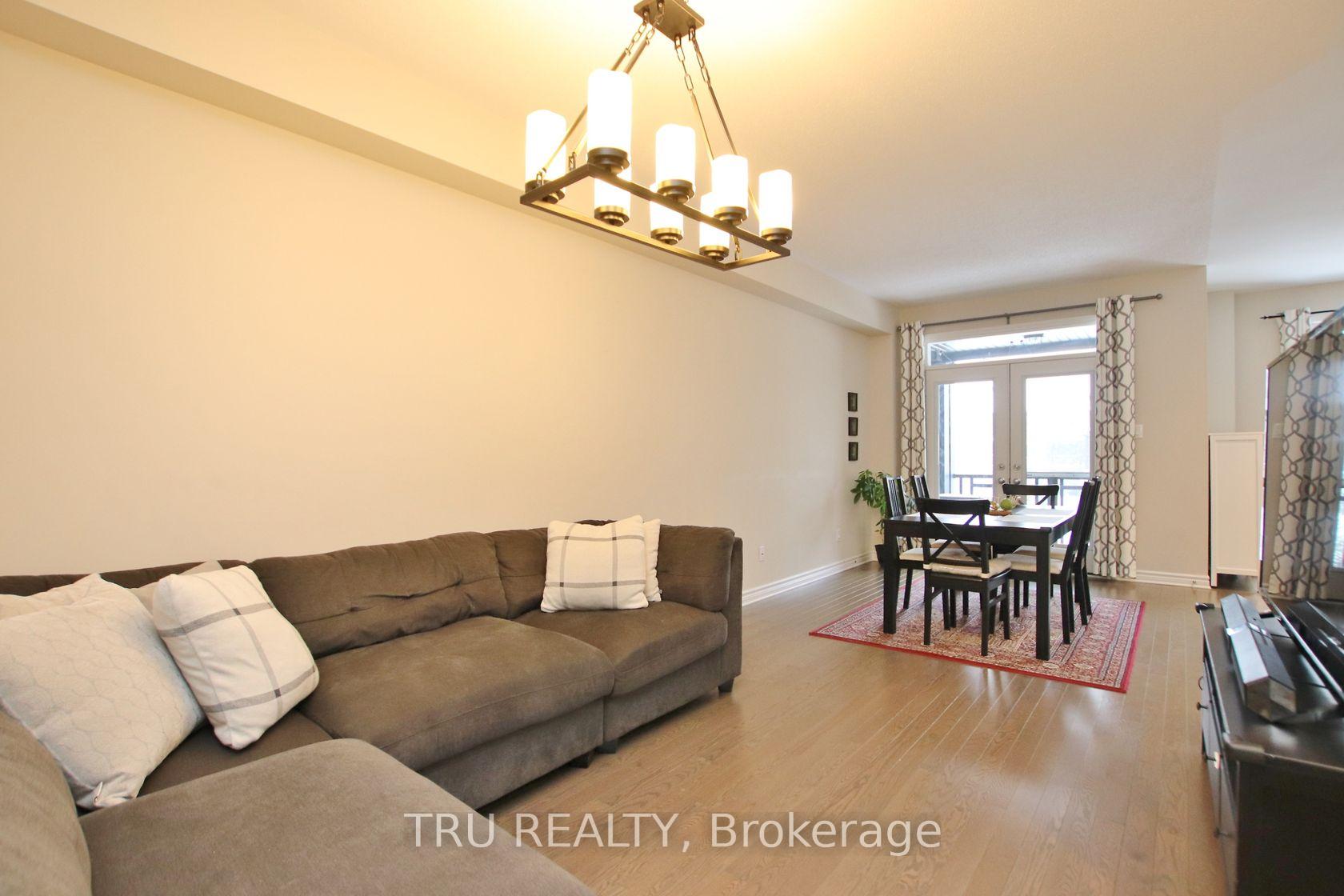 Photo 9 of 304 Malmo Private, Ottawa, Riverside South/Gloucester Glen — HOMEH