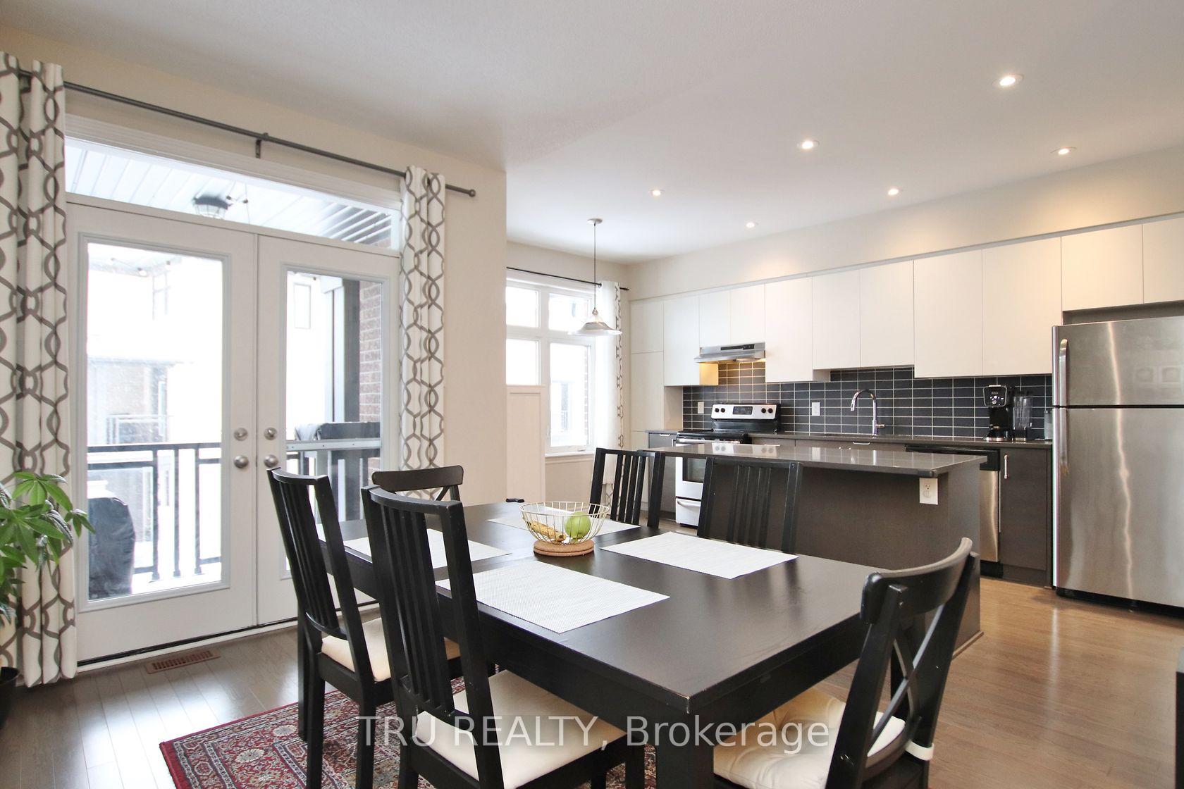 Photo 11 of 304 Malmo Private, Ottawa, Riverside South/Gloucester Glen — HOMEH