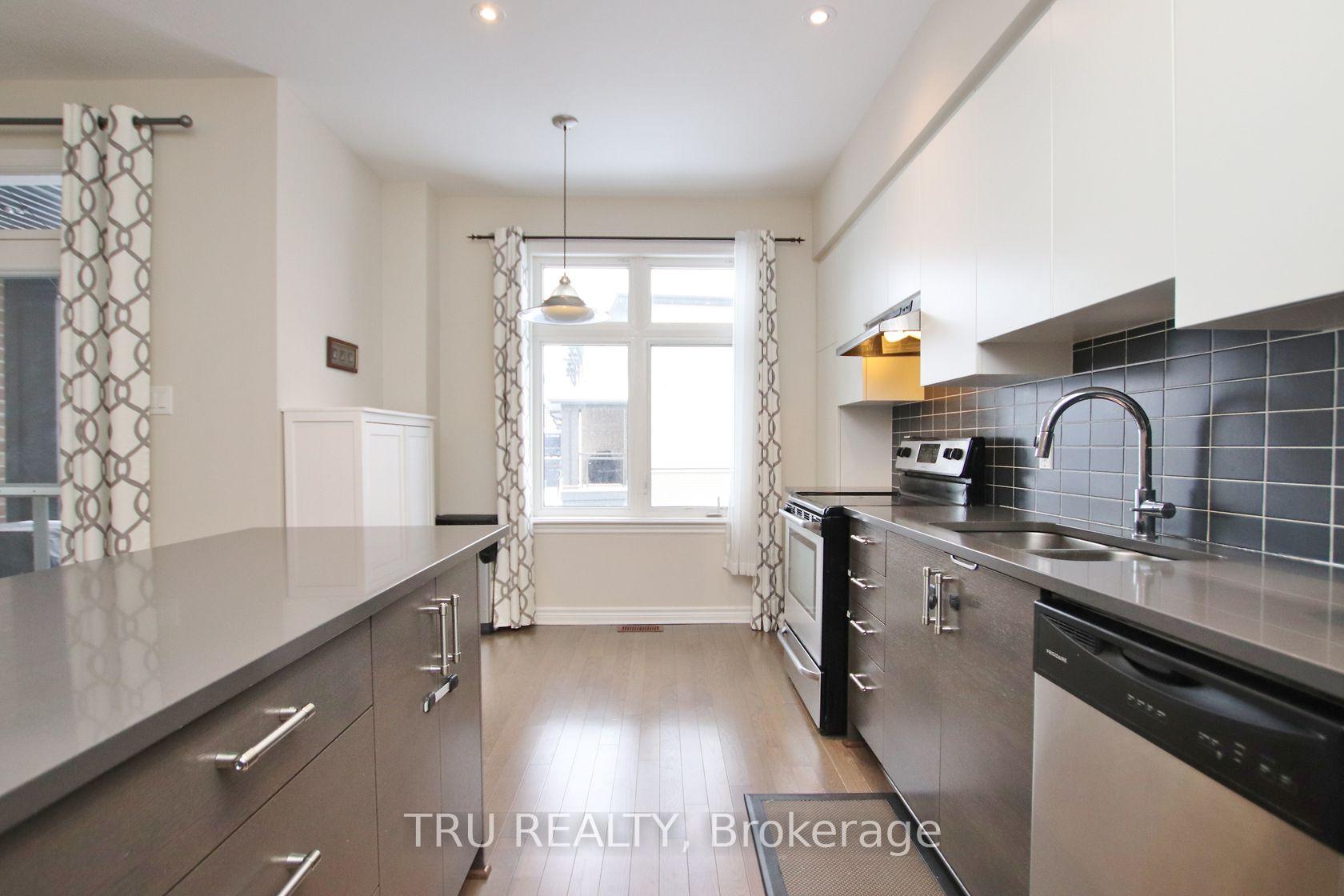 Photo 14 of 304 Malmo Private, Ottawa, Riverside South/Gloucester Glen — HOMEH