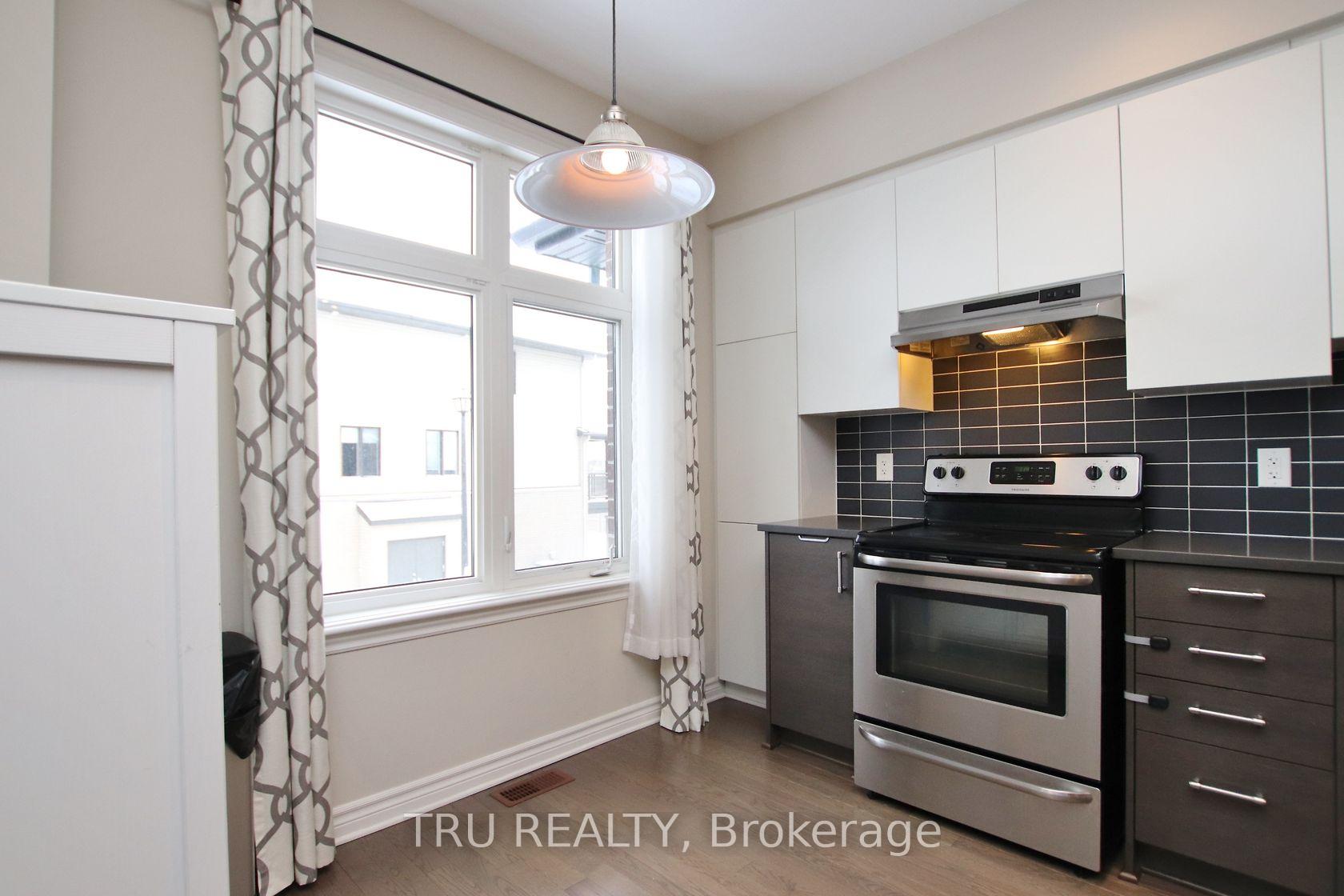 Photo 15 of 304 Malmo Private, Ottawa, Riverside South/Gloucester Glen — HOMEH