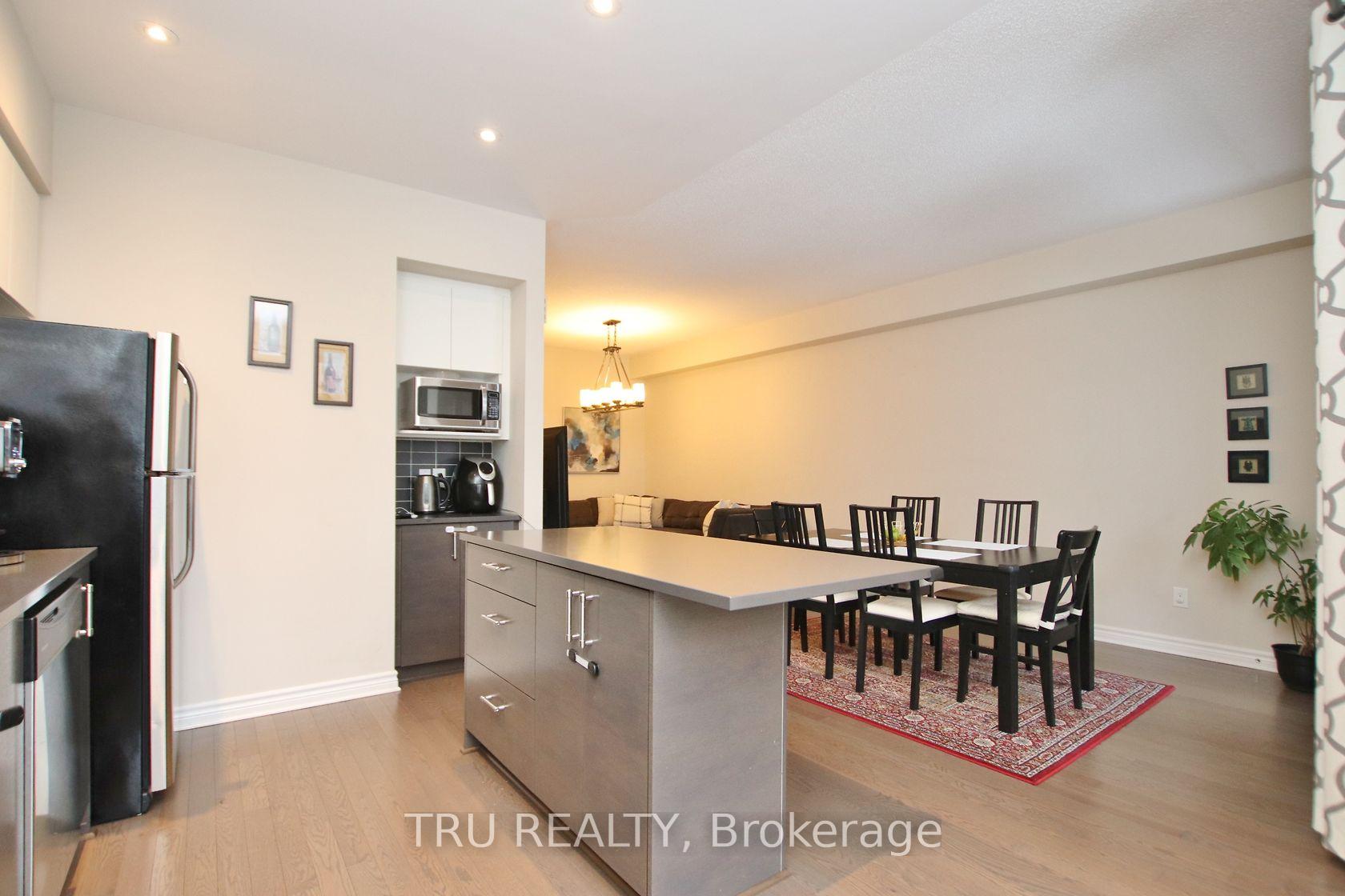 Photo 16 of 304 Malmo Private, Ottawa, Riverside South/Gloucester Glen — HOMEH