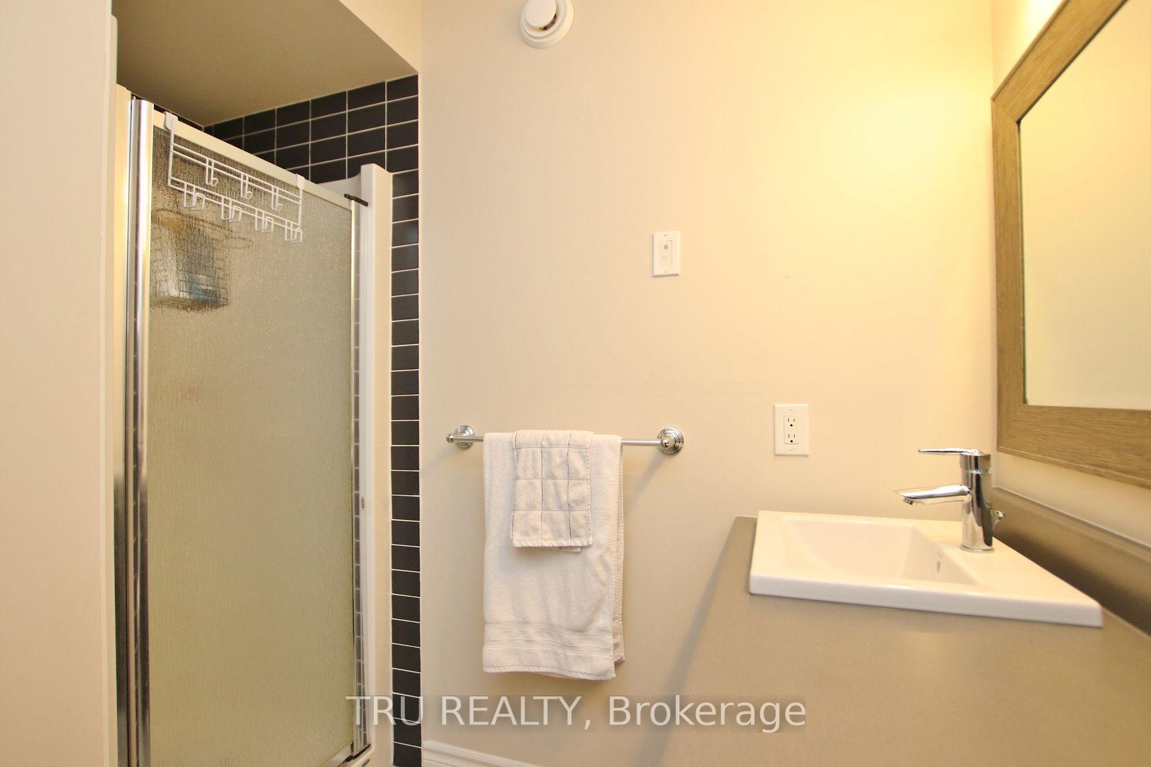 Photo 25 of 304 Malmo Private, Ottawa, Riverside South/Gloucester Glen — HOMEH