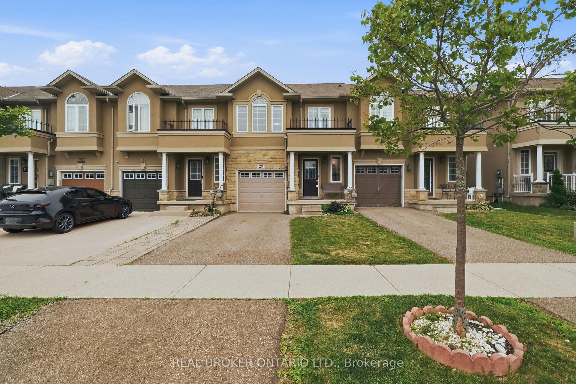 Photo 1 of 29 Waterbridge Street, Hamilton, Stoney Creek Mountain — HOMEH