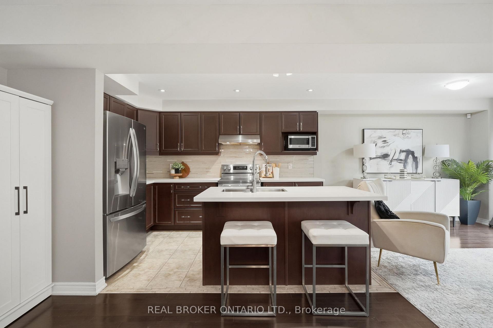 Photo 13 of 29 Waterbridge Street, Hamilton, Stoney Creek Mountain — HOMEH