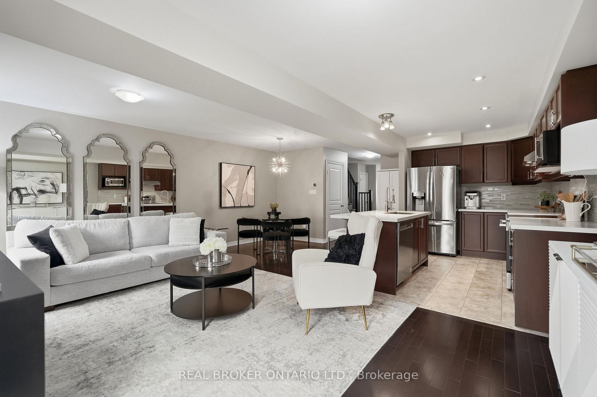 Photo 16 of 29 Waterbridge Street, Hamilton, Stoney Creek Mountain — HOMEH