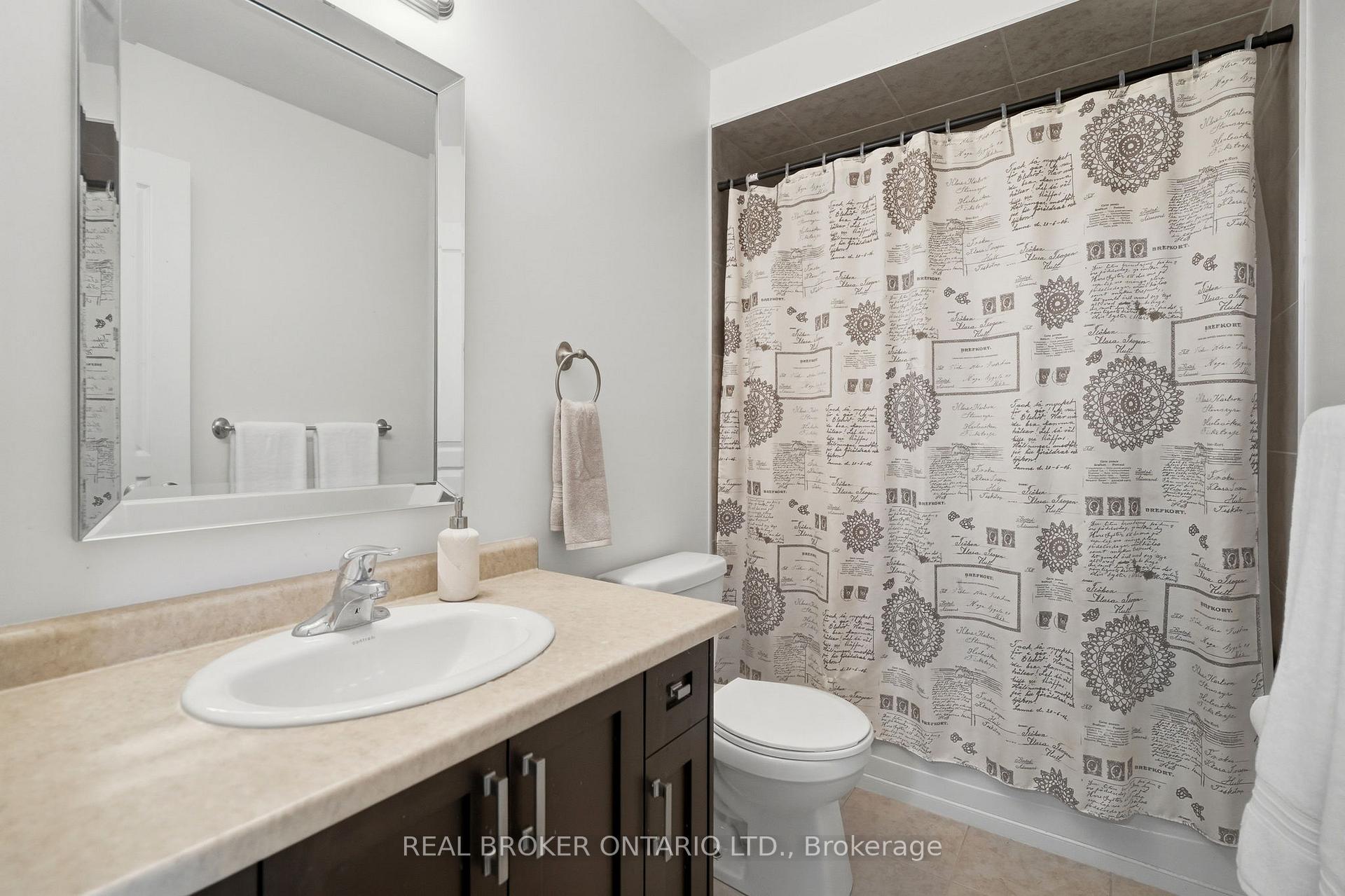 Photo 23 of 29 Waterbridge Street, Hamilton, Stoney Creek Mountain — HOMEH