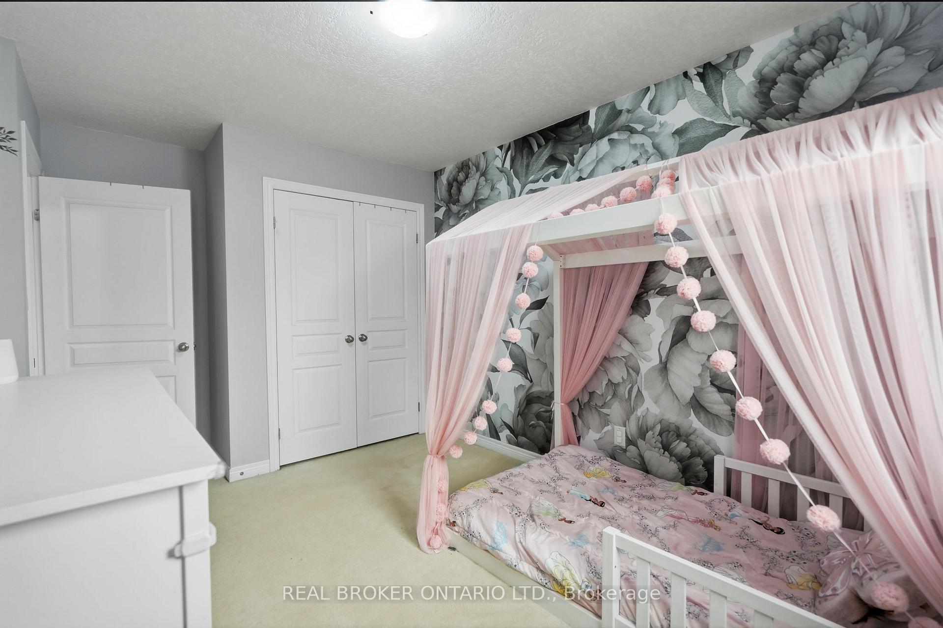 Photo 28 of 29 Waterbridge Street, Hamilton, Stoney Creek Mountain — HOMEH