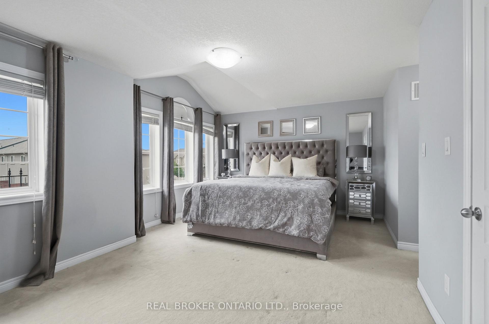 Photo 29 of 29 Waterbridge Street, Hamilton, Stoney Creek Mountain — HOMEH