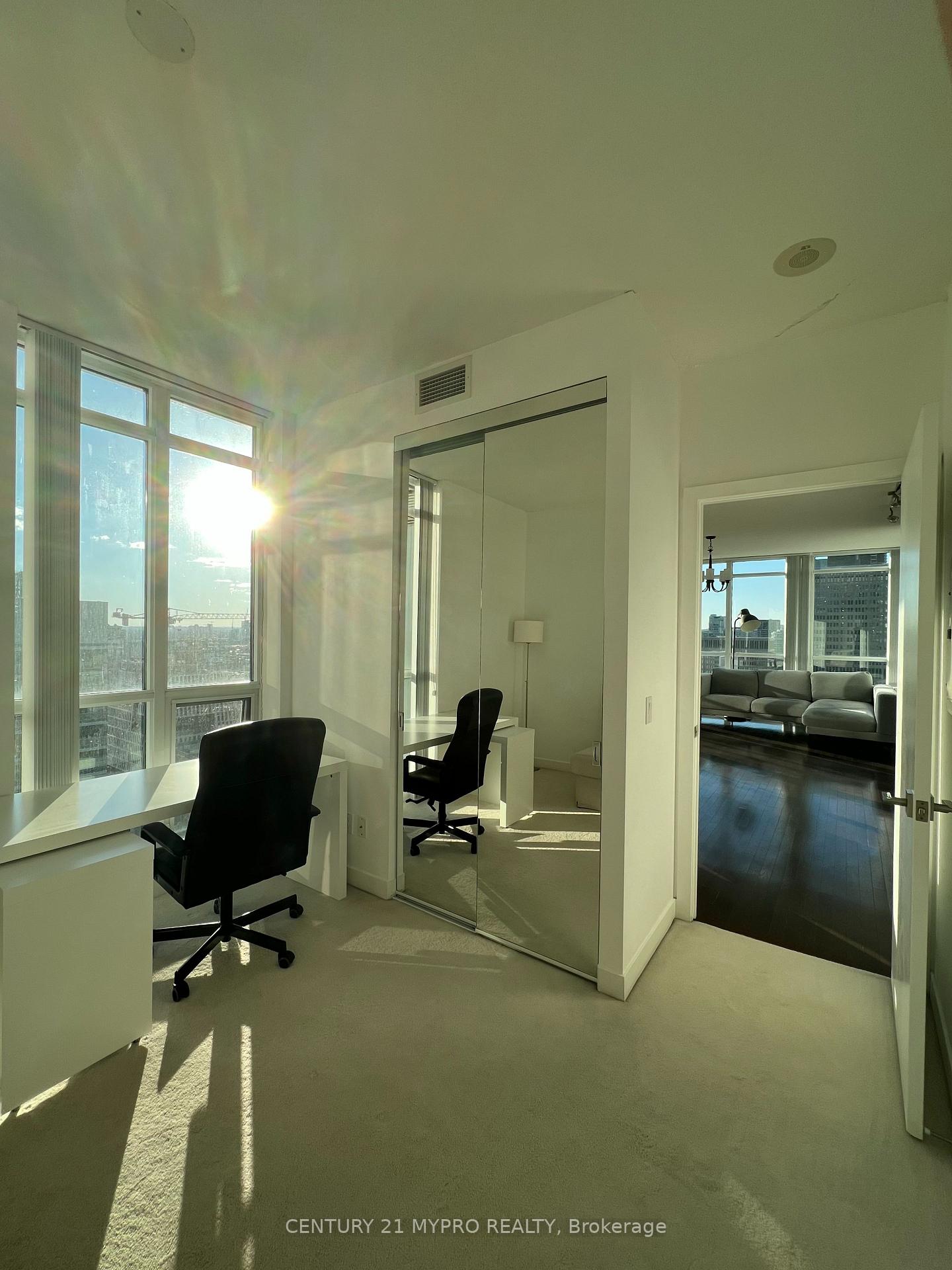 Photo 19 of Unit 2401, 770 Bay Street, Toronto, Bay Street Corridor — HOMEH