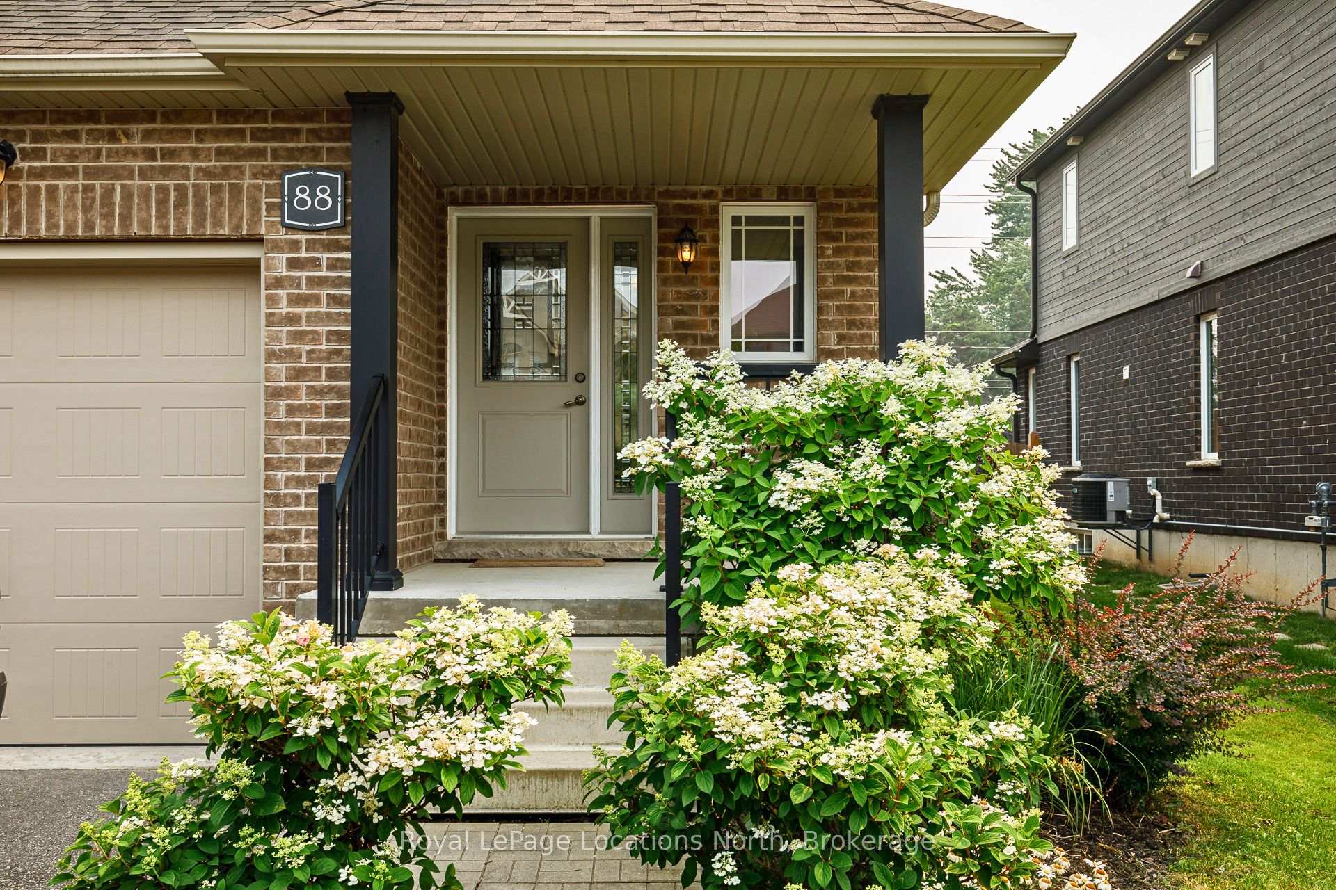 Photo 2 of 88 Robertson Street, Collingwood — HOMEH