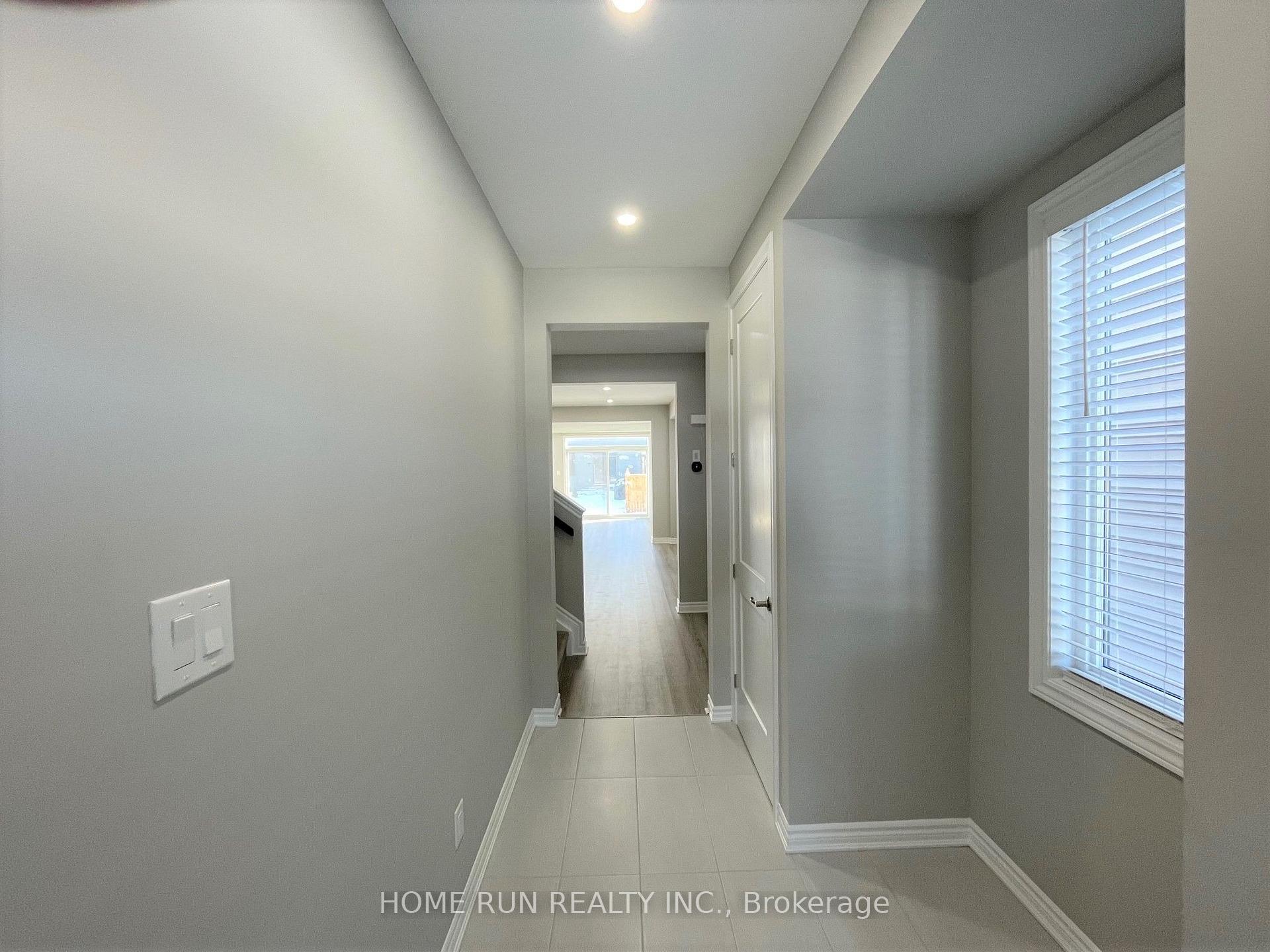 Photo 2 of 912 Rubicon Place, Ottawa, Kanata - Emerald Meadows/Trailwest — HOMEH