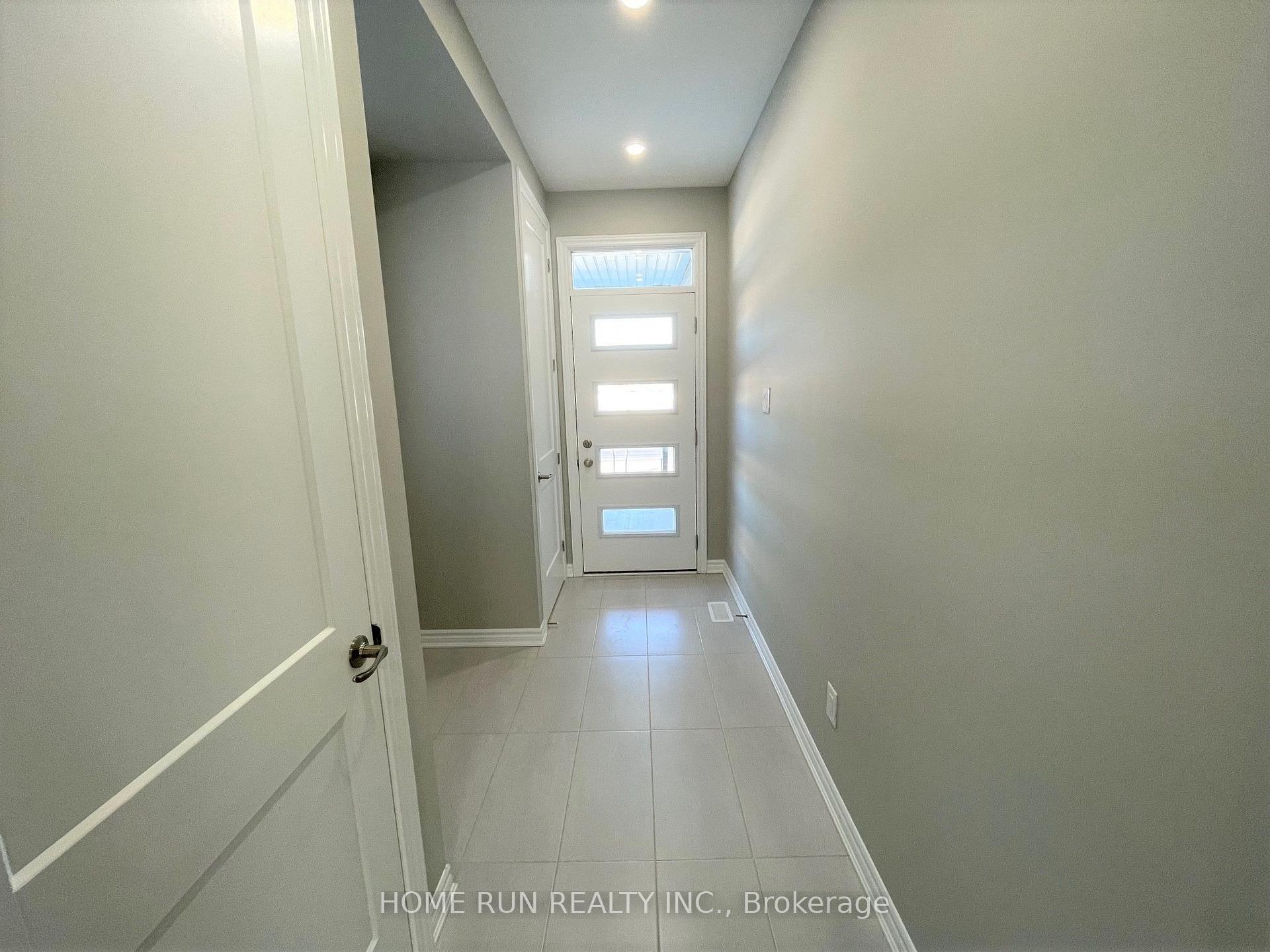 Photo 3 of 912 Rubicon Place, Ottawa, Kanata - Emerald Meadows/Trailwest — HOMEH