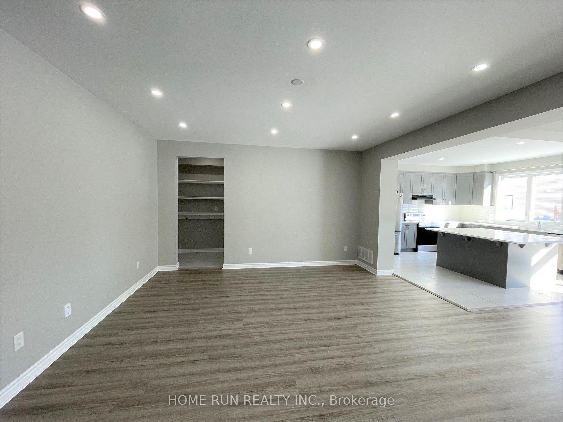 Photo 4 of 912 Rubicon Place, Ottawa, Kanata - Emerald Meadows/Trailwest — HOMEH