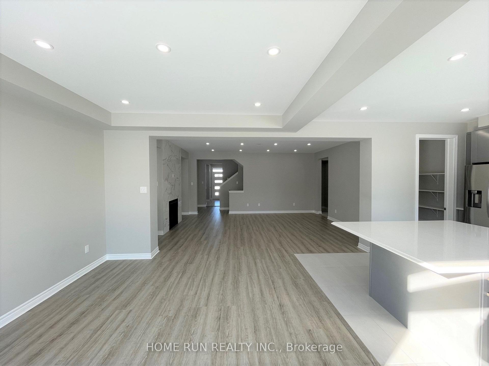 Photo 8 of 912 Rubicon Place, Ottawa, Kanata - Emerald Meadows/Trailwest — HOMEH