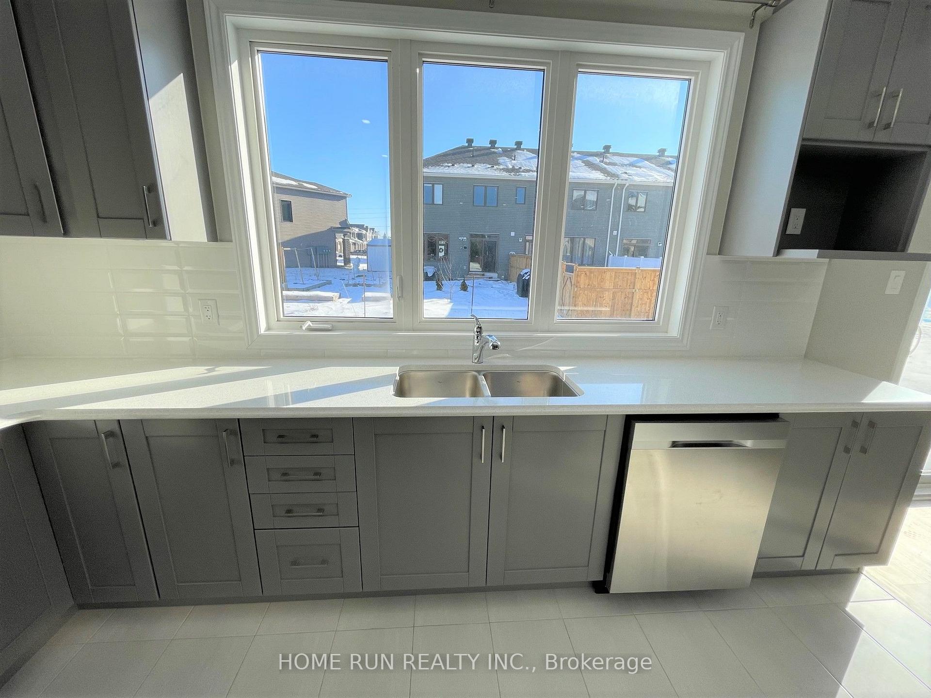 Photo 19 of 912 Rubicon Place, Ottawa, Kanata - Emerald Meadows/Trailwest — HOMEH