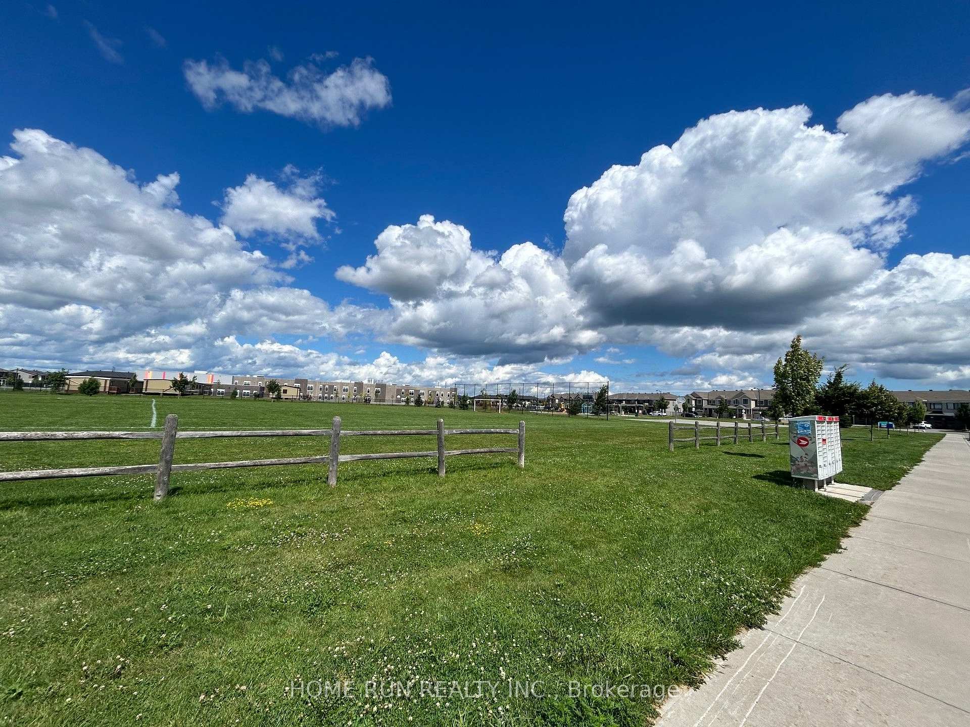Photo 37 of 912 Rubicon Place, Ottawa, Kanata - Emerald Meadows/Trailwest — HOMEH