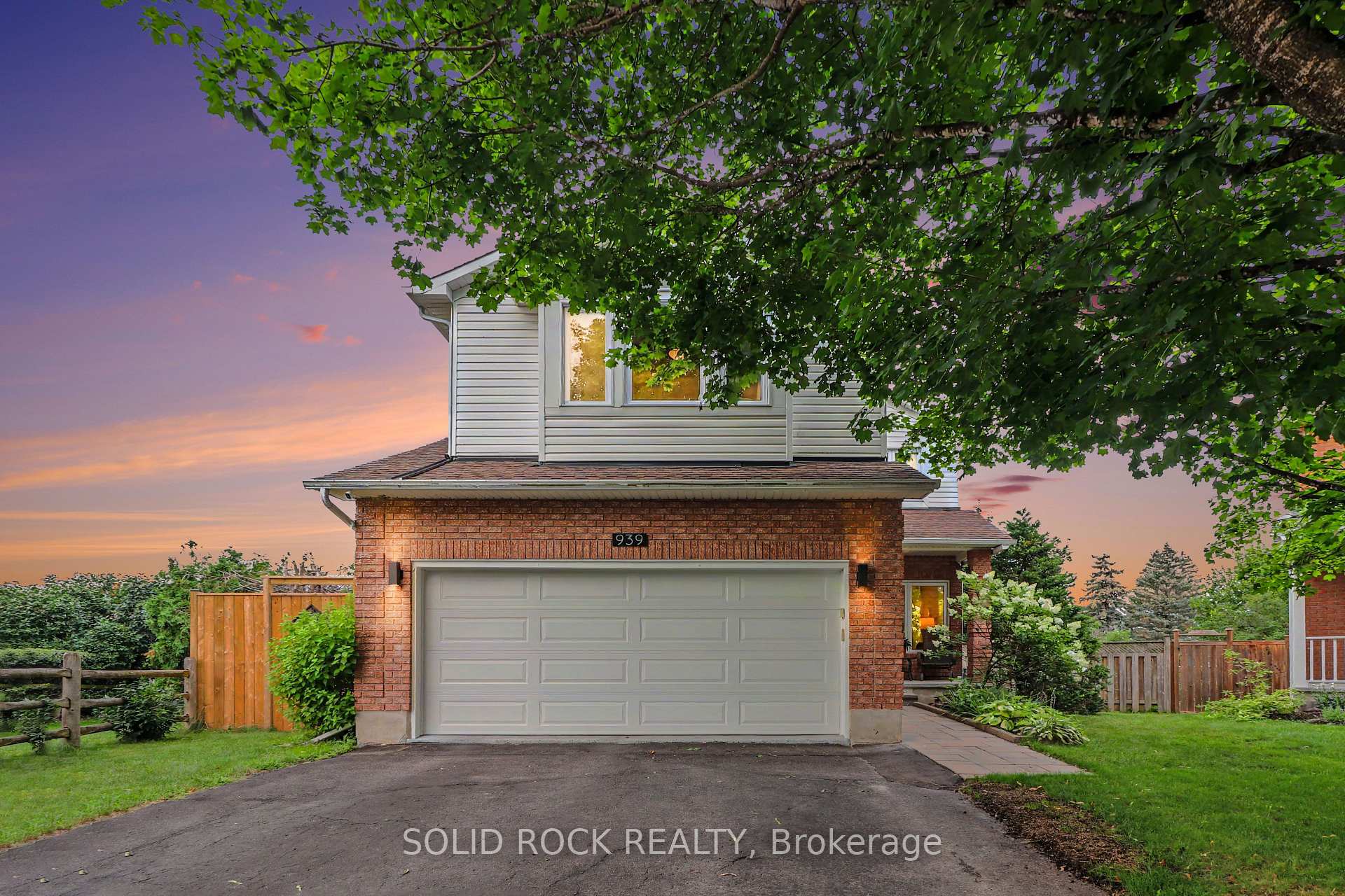 Photo 1 of 939 Como Crescent, Ottawa, Fallingbrook/Pineridge — HOMEH