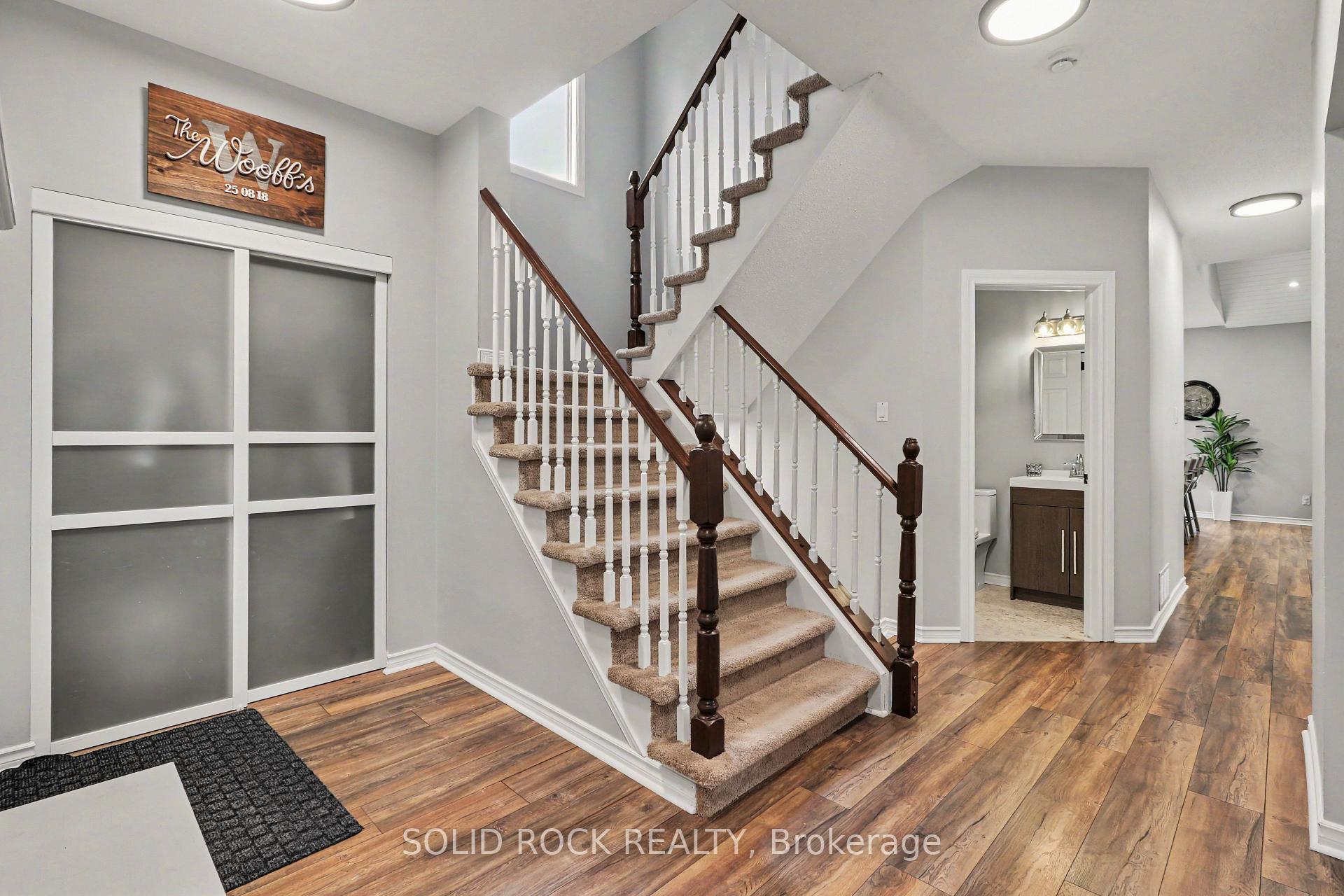 Photo 5 of 939 Como Crescent, Ottawa, Fallingbrook/Pineridge — HOMEH