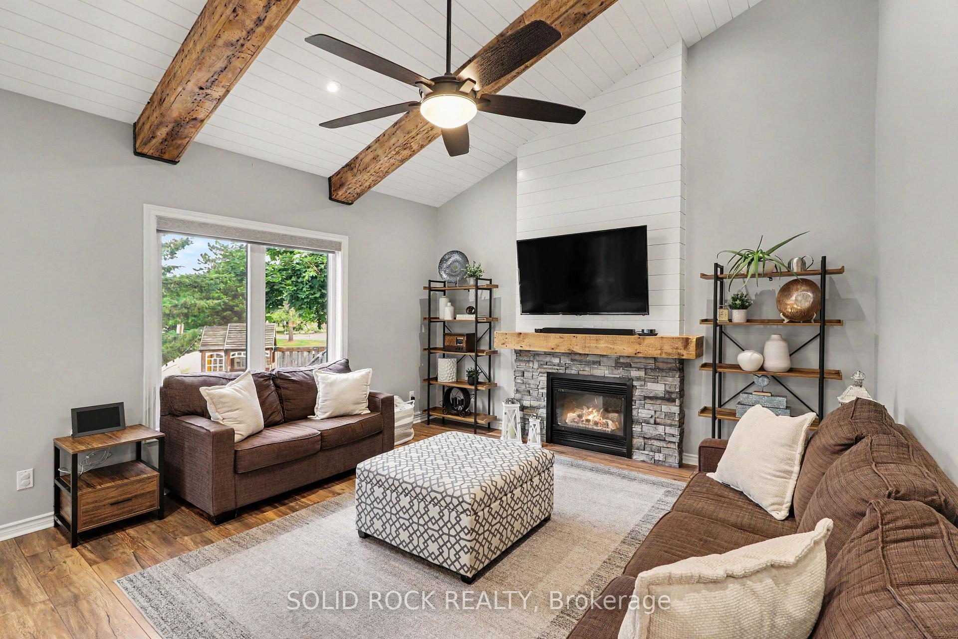 Photo 13 of 939 Como Crescent, Ottawa, Fallingbrook/Pineridge — HOMEH