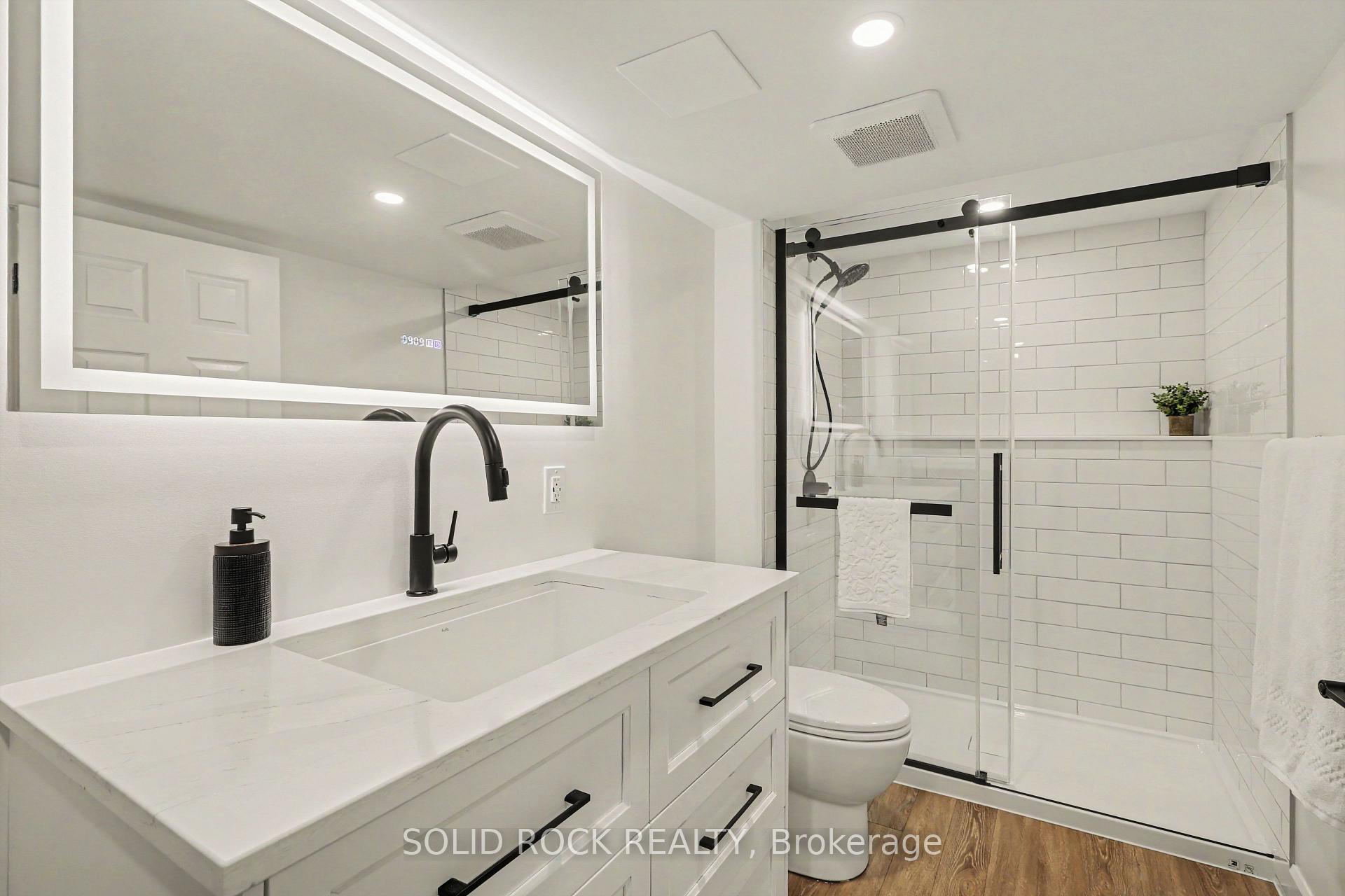 Photo 34 of 939 Como Crescent, Ottawa, Fallingbrook/Pineridge — HOMEH