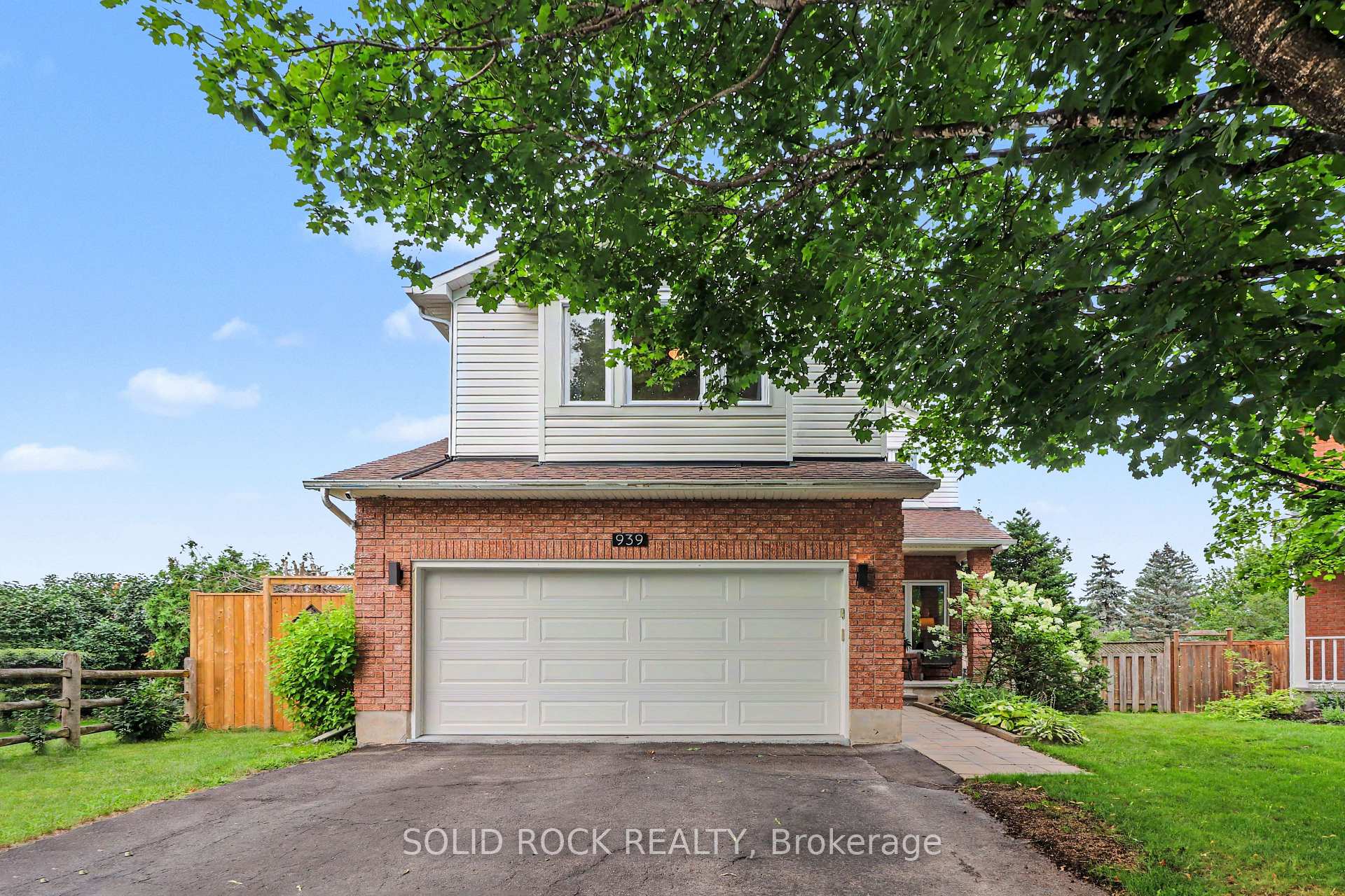 Photo 42 of 939 Como Crescent, Ottawa, Fallingbrook/Pineridge — HOMEH