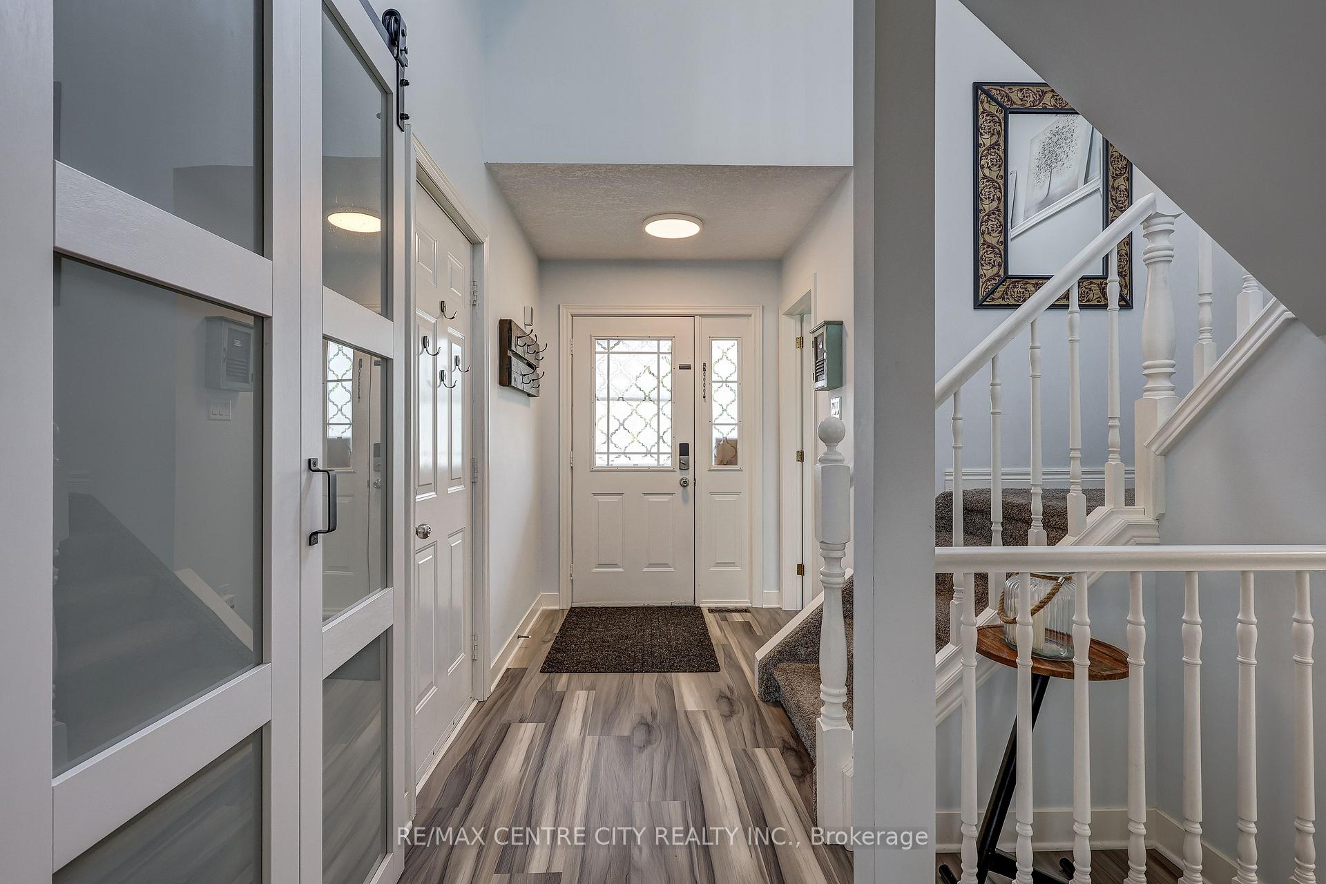 Photo 6 of 15 Schreyer Drive, St. Thomas — HOMEH