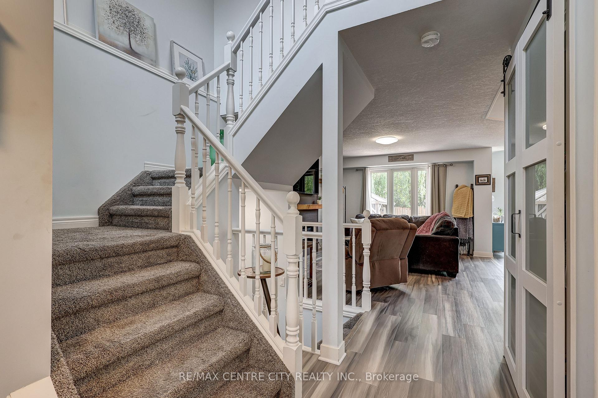 Photo 7 of 15 Schreyer Drive, St. Thomas — HOMEH