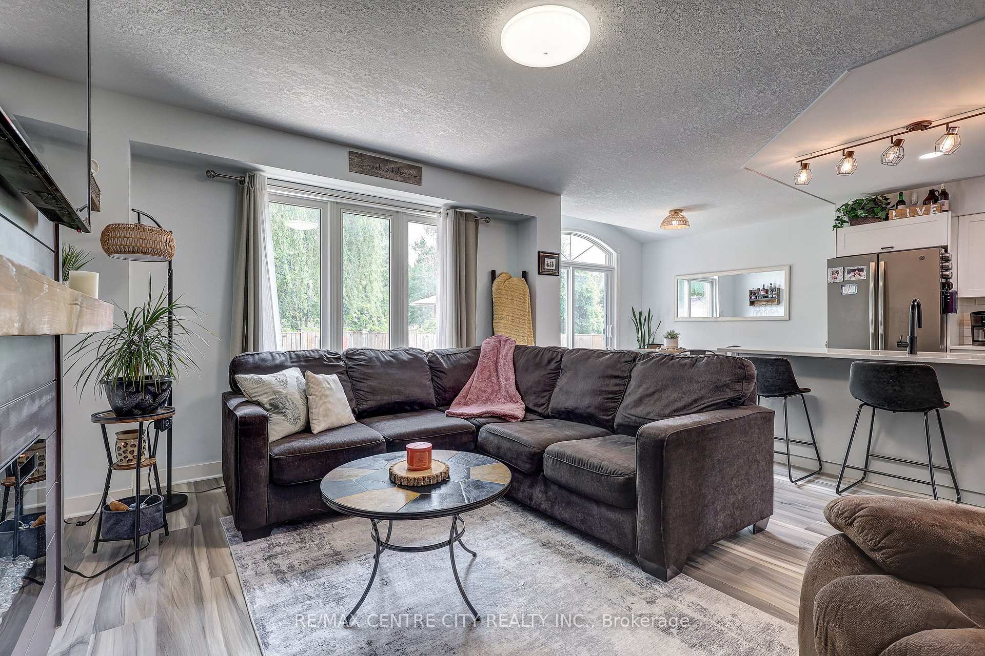 Photo 13 of 15 Schreyer Drive, St. Thomas — HOMEH