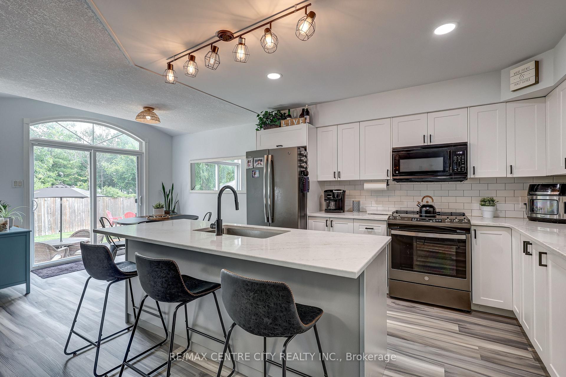 Photo 15 of 15 Schreyer Drive, St. Thomas — HOMEH