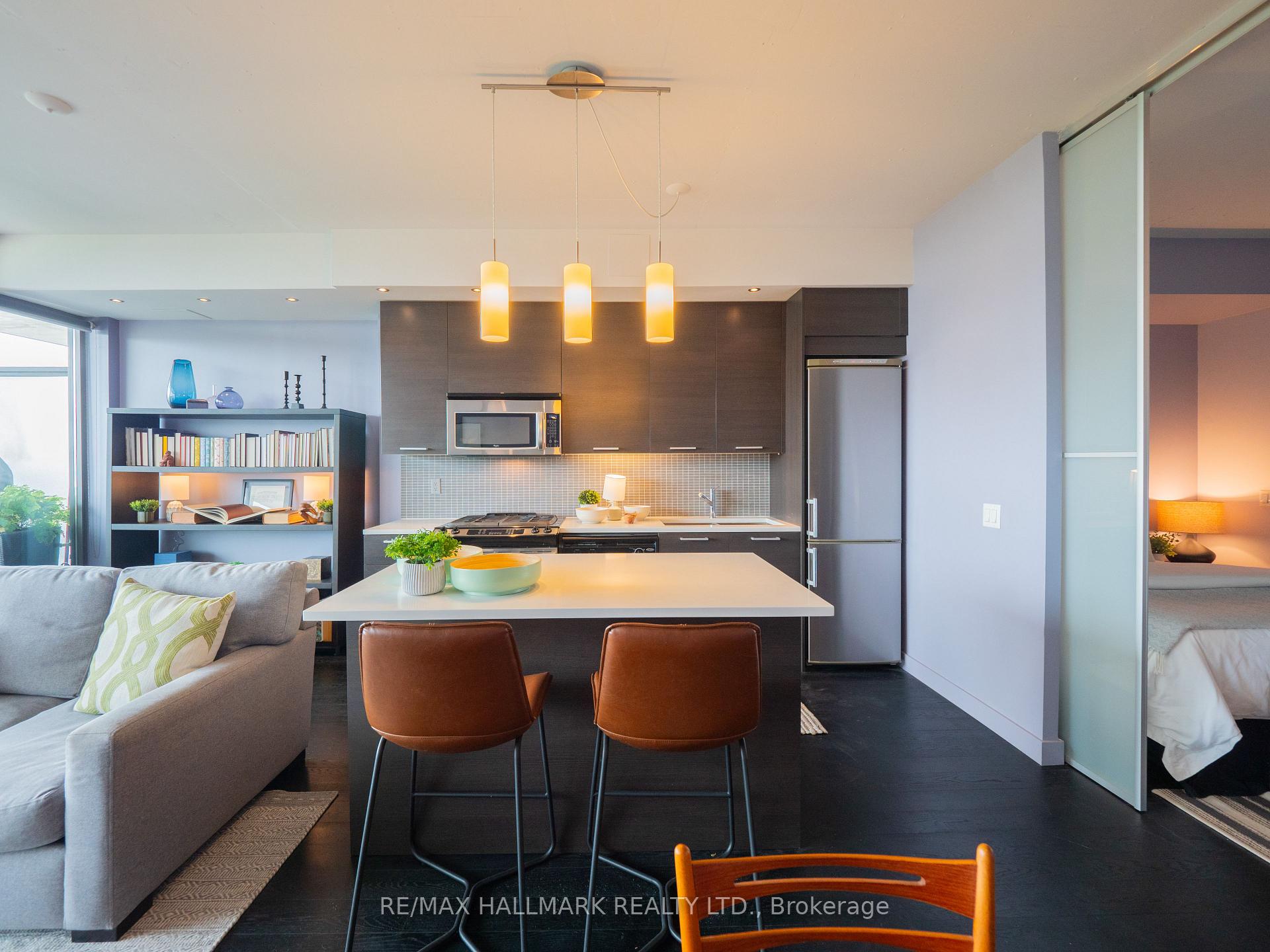 Photo 16 of Unit 602, 90 Broadview Avenue, Toronto, South Riverdale — HOMEH