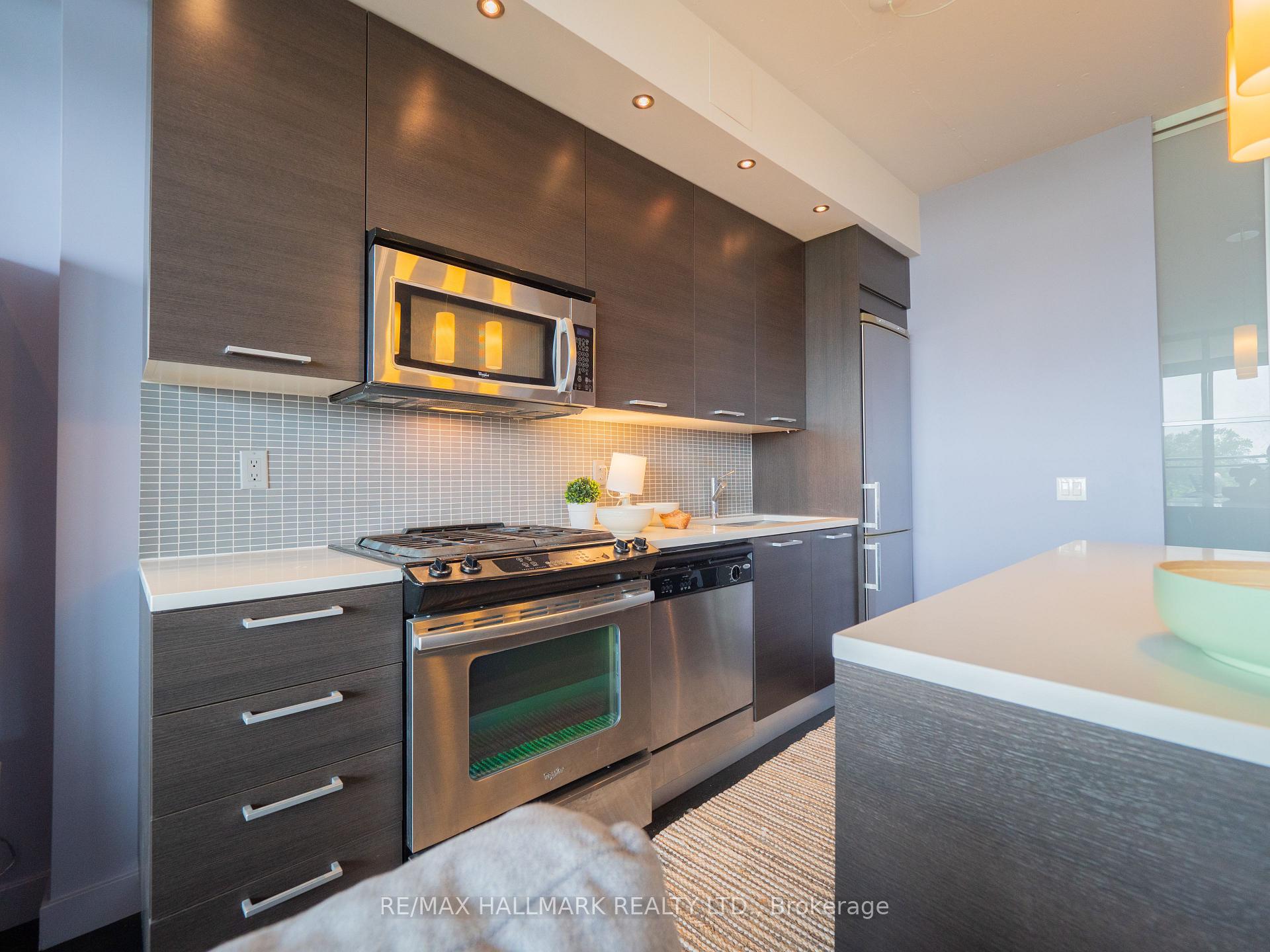 Photo 17 of Unit 602, 90 Broadview Avenue, Toronto, South Riverdale — HOMEH