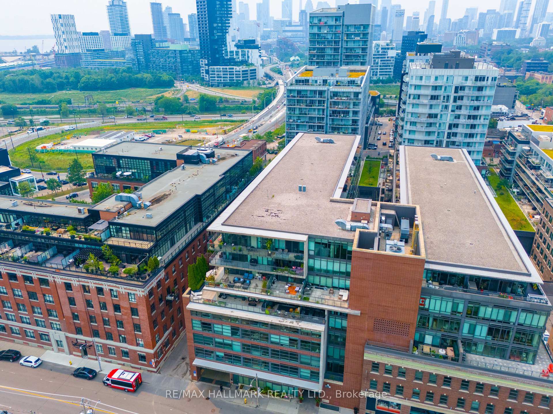 Photo 33 of Unit 602, 90 Broadview Avenue, Toronto, South Riverdale — HOMEH