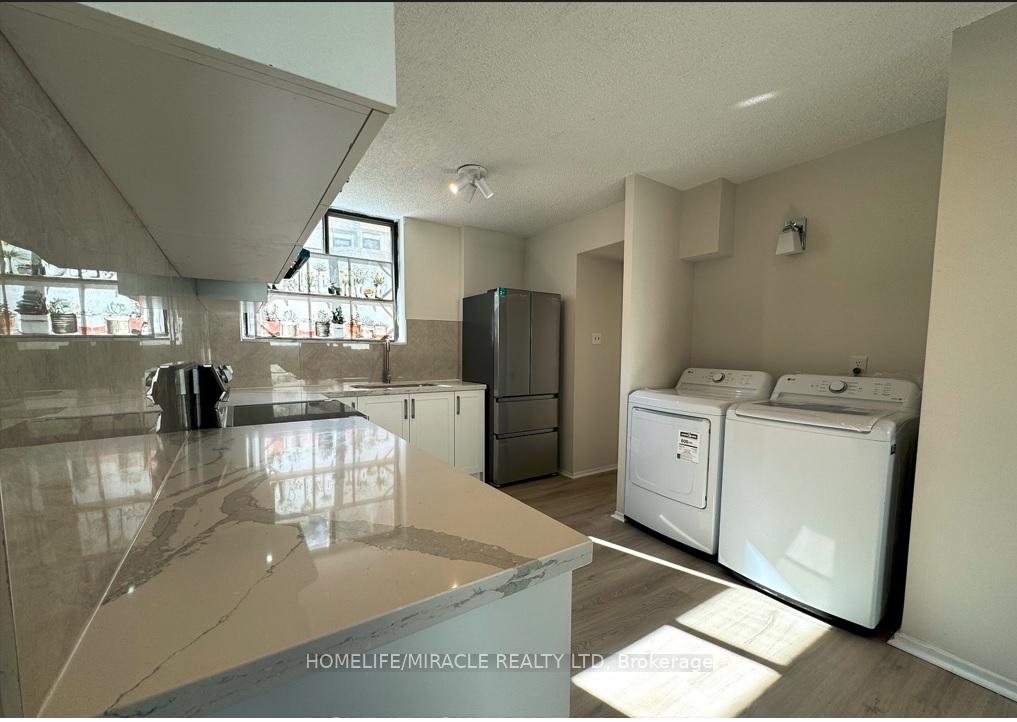Photo 4 of Unit 303, 665 Kennedy Road, Scarborough, Kennedy Park — HOMEH