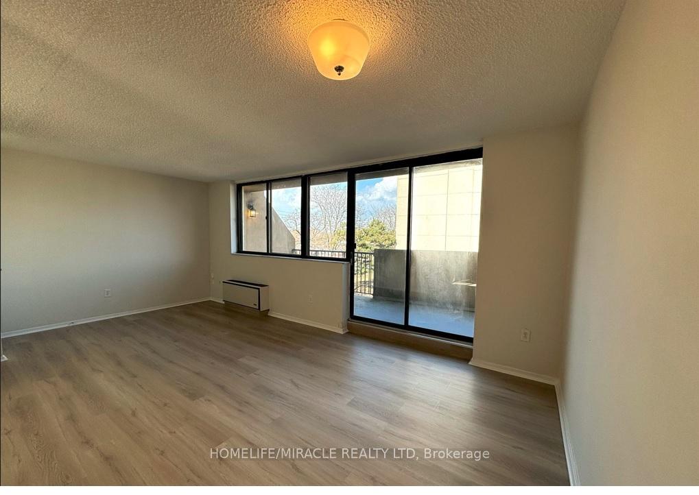 Photo 8 of Unit 303, 665 Kennedy Road, Scarborough, Kennedy Park — HOMEH